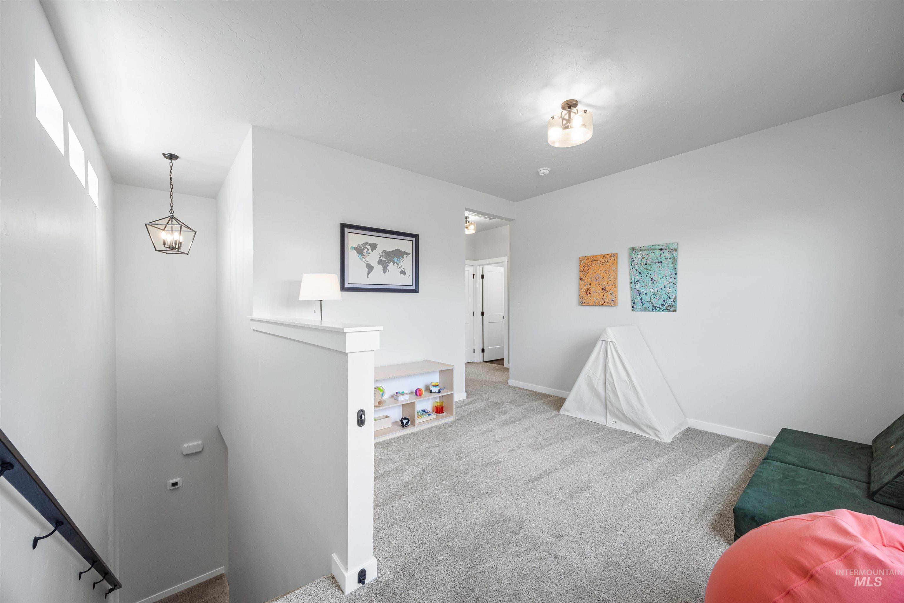 6928 S Chinook Ave, Boise, Idaho 83709, 3 Bedrooms, 2.5 Bathrooms, Residential For Sale, Price $520,000, 98998618