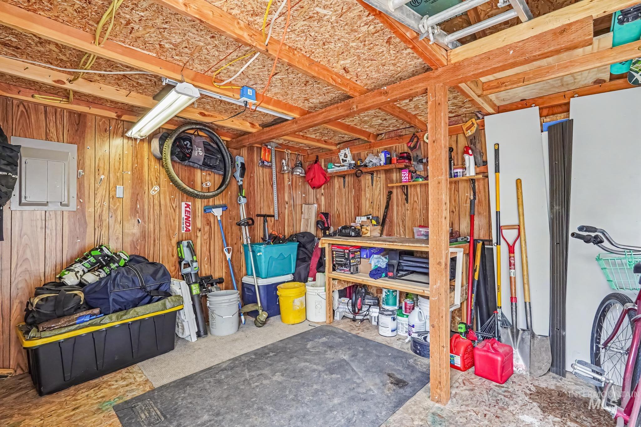314 W Willow, Fairfield, Idaho 83327, 2 Bedrooms, 2 Bathrooms, Residential For Sale, Price $313,000,MLS 98998619