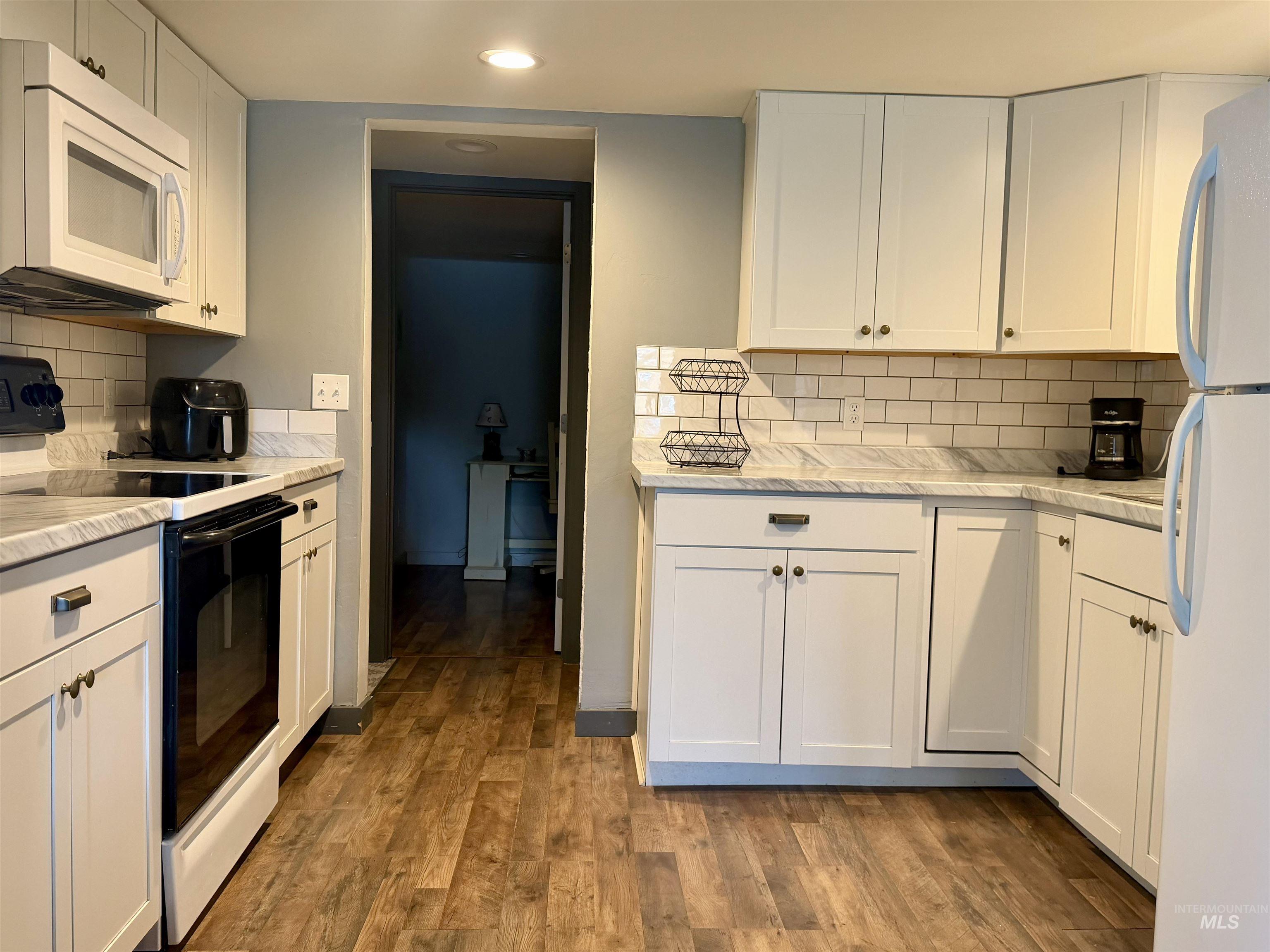 314 W Willow, Fairfield, Idaho 83327, 2 Bedrooms, 2 Bathrooms, Residential For Sale, Price $313,000,MLS 98998619
