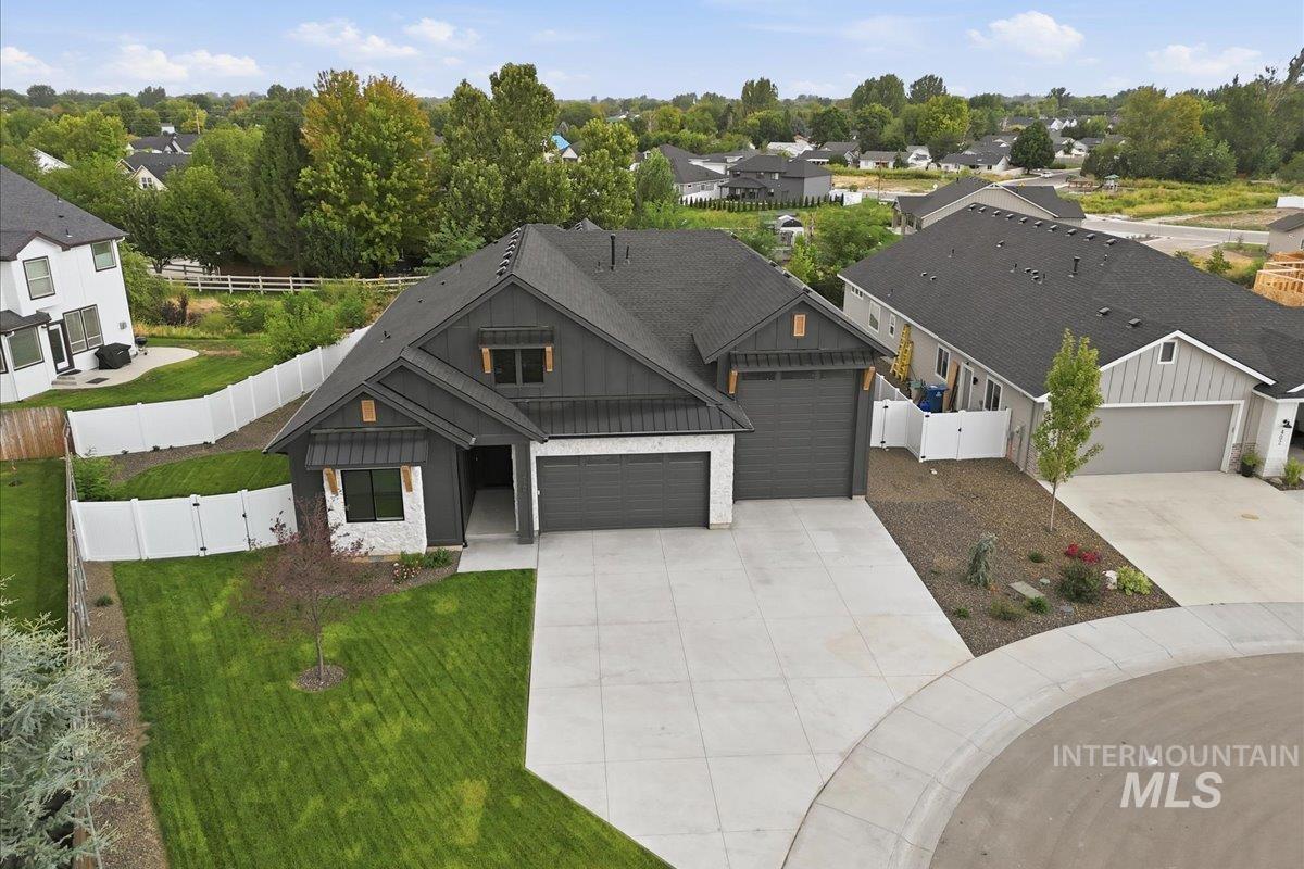 410 W Flour Mill Court, Middleton, Idaho 83644, 3 Bedrooms, 2.5 Bathrooms, Residential For Sale, Price $699,900,MLS 98998620