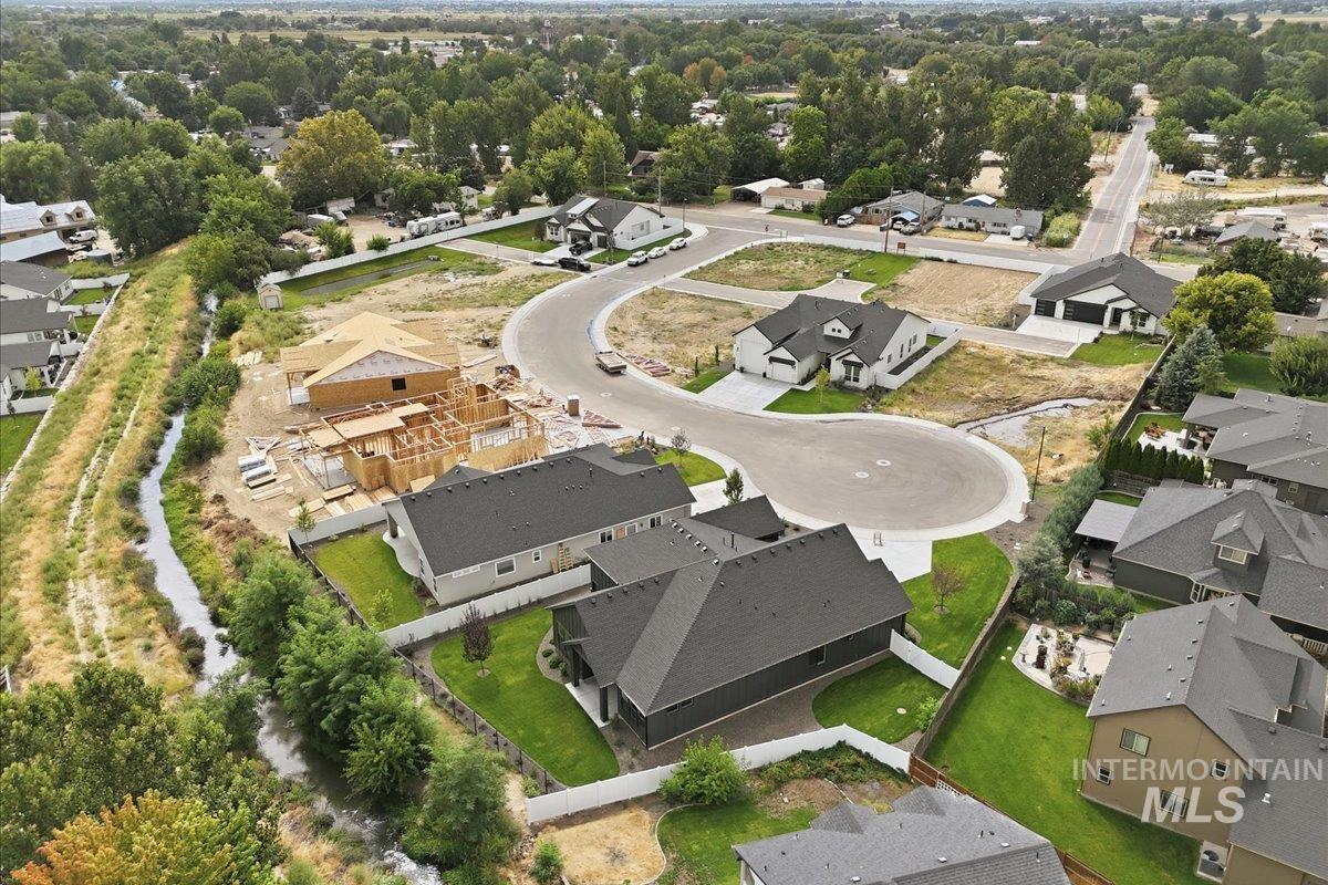 410 W Flour Mill Court, Middleton, Idaho 83644, 3 Bedrooms, 2.5 Bathrooms, Residential For Sale, Price $699,900,MLS 98998620