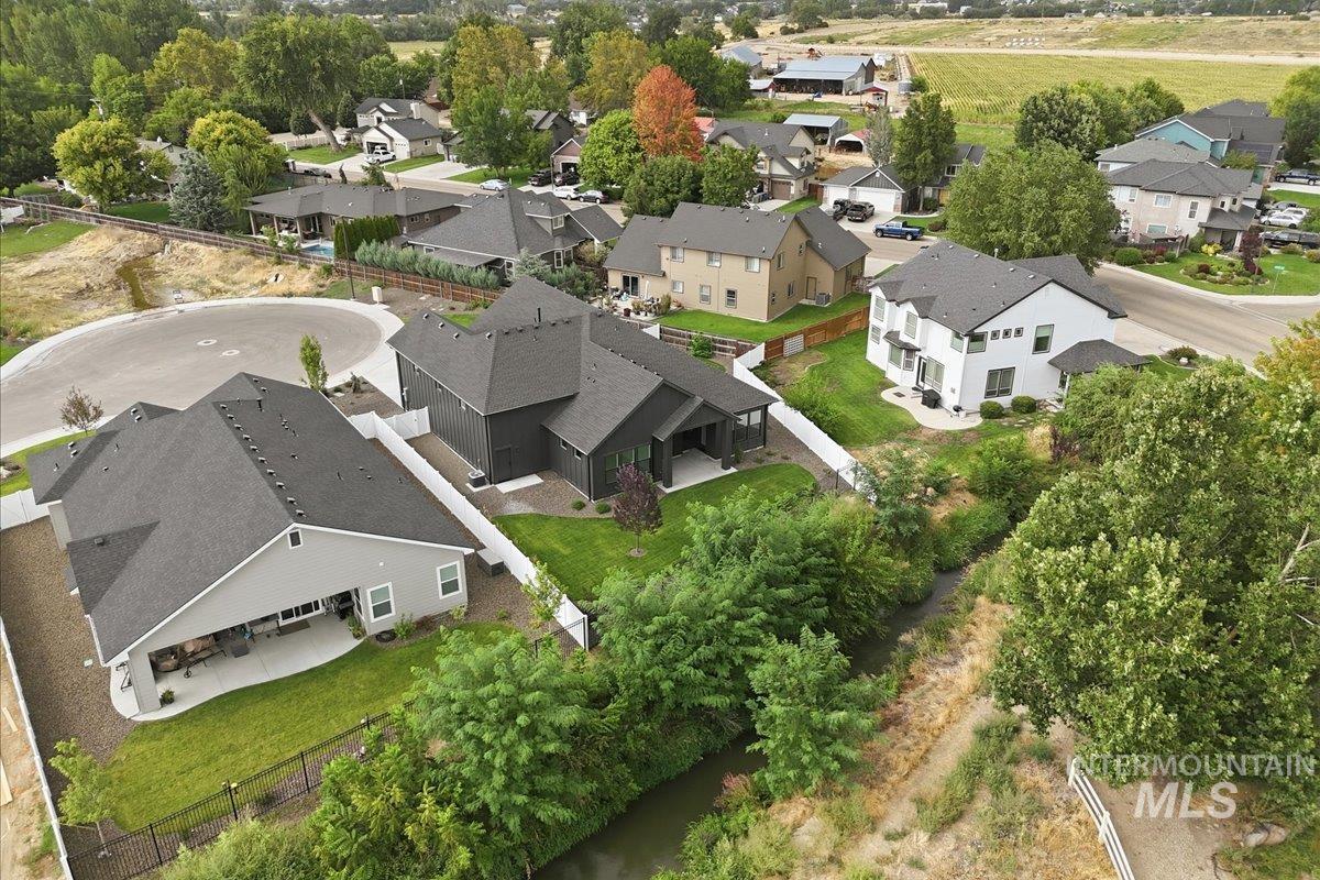 410 W Flour Mill Court, Middleton, Idaho 83644, 3 Bedrooms, 2.5 Bathrooms, Residential For Sale, Price $699,900,MLS 98998620