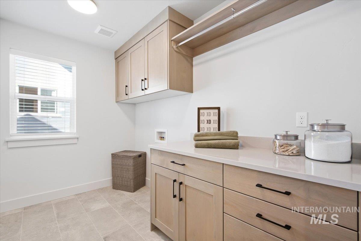 6161 S Apex Ave, Meridian, Idaho 83642, 3 Bedrooms, 3 Bathrooms, Residential For Sale, Price $732,850,MLS 98998621