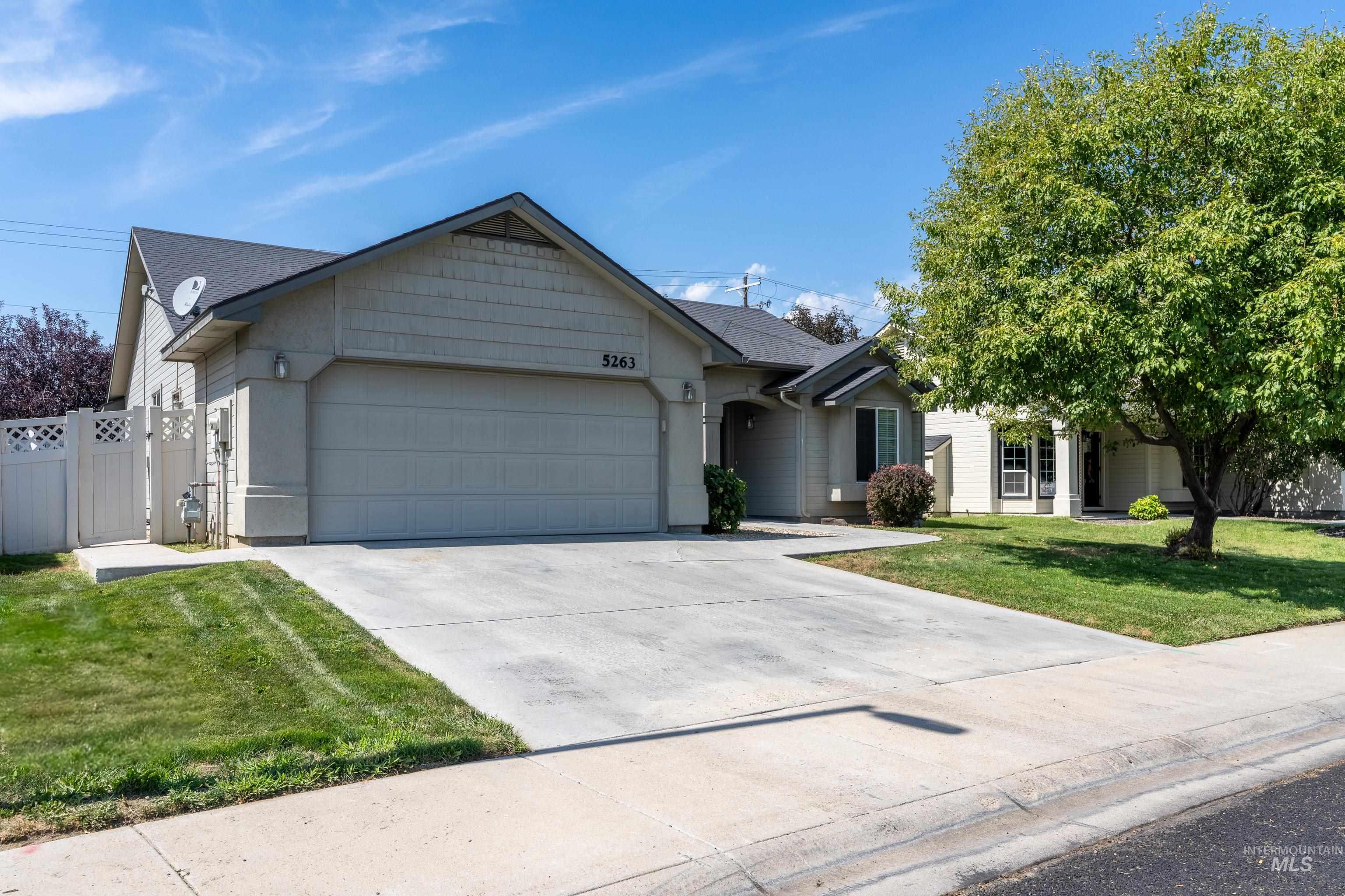 5263 N Arezzo Ave., Meridian, Idaho 83646, 4 Bedrooms, 2 Bathrooms, Residential For Sale, Price $425,000,MLS 98998626
