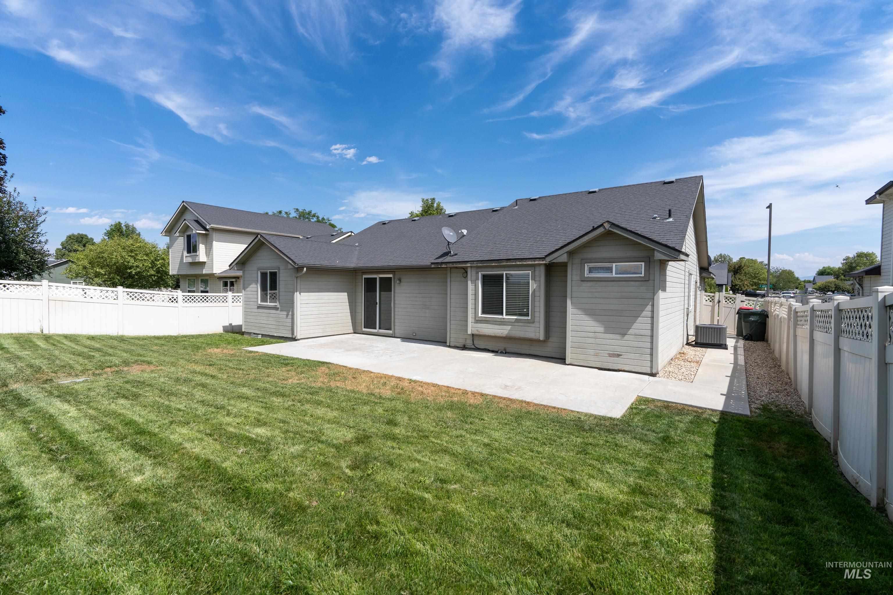 5263 N Arezzo Ave., Meridian, Idaho 83646, 4 Bedrooms, 2 Bathrooms, Residential For Sale, Price $425,000,MLS 98998626