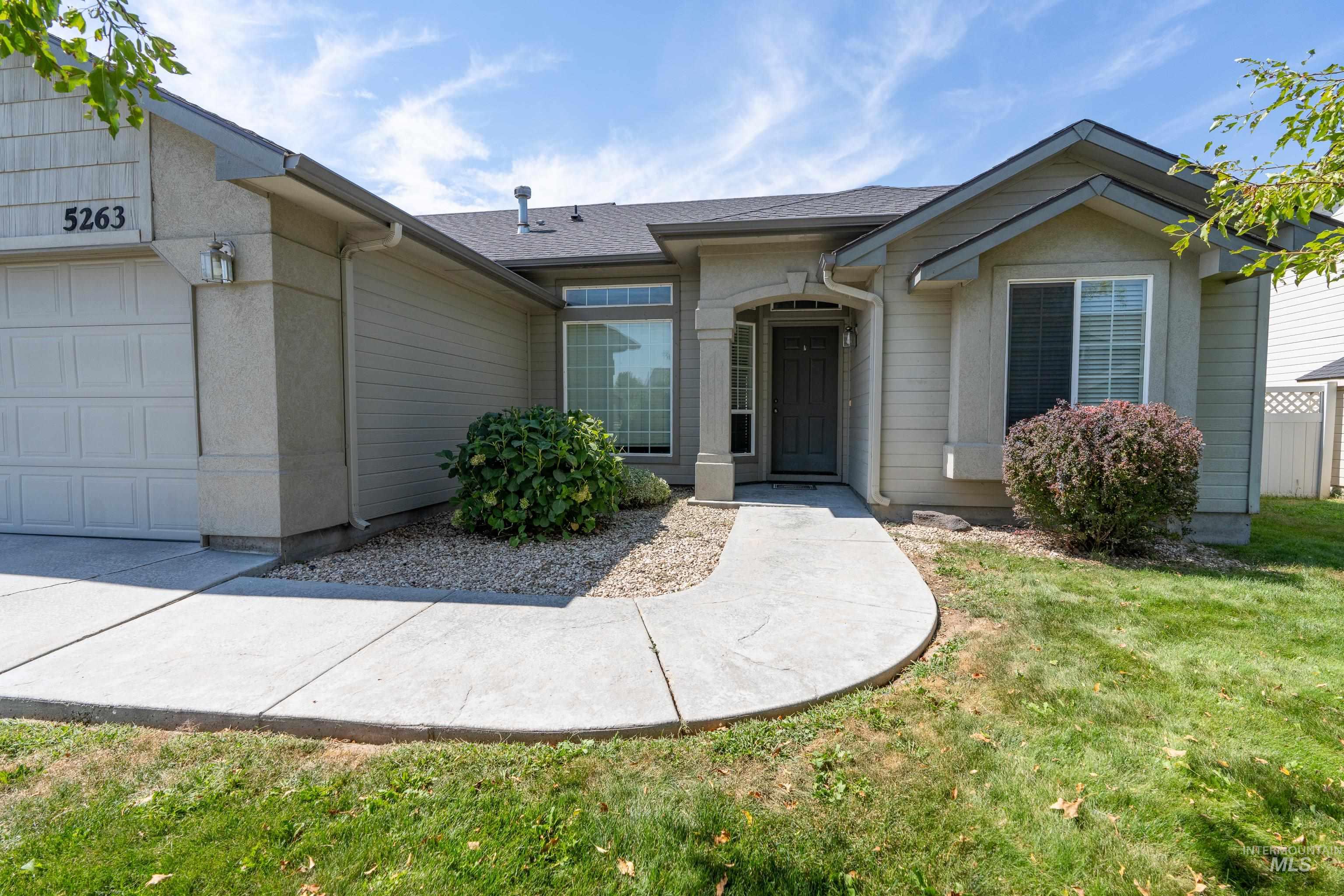 5263 N Arezzo Ave., Meridian, Idaho 83646, 4 Bedrooms, 2 Bathrooms, Residential For Sale, Price $425,000,MLS 98998626