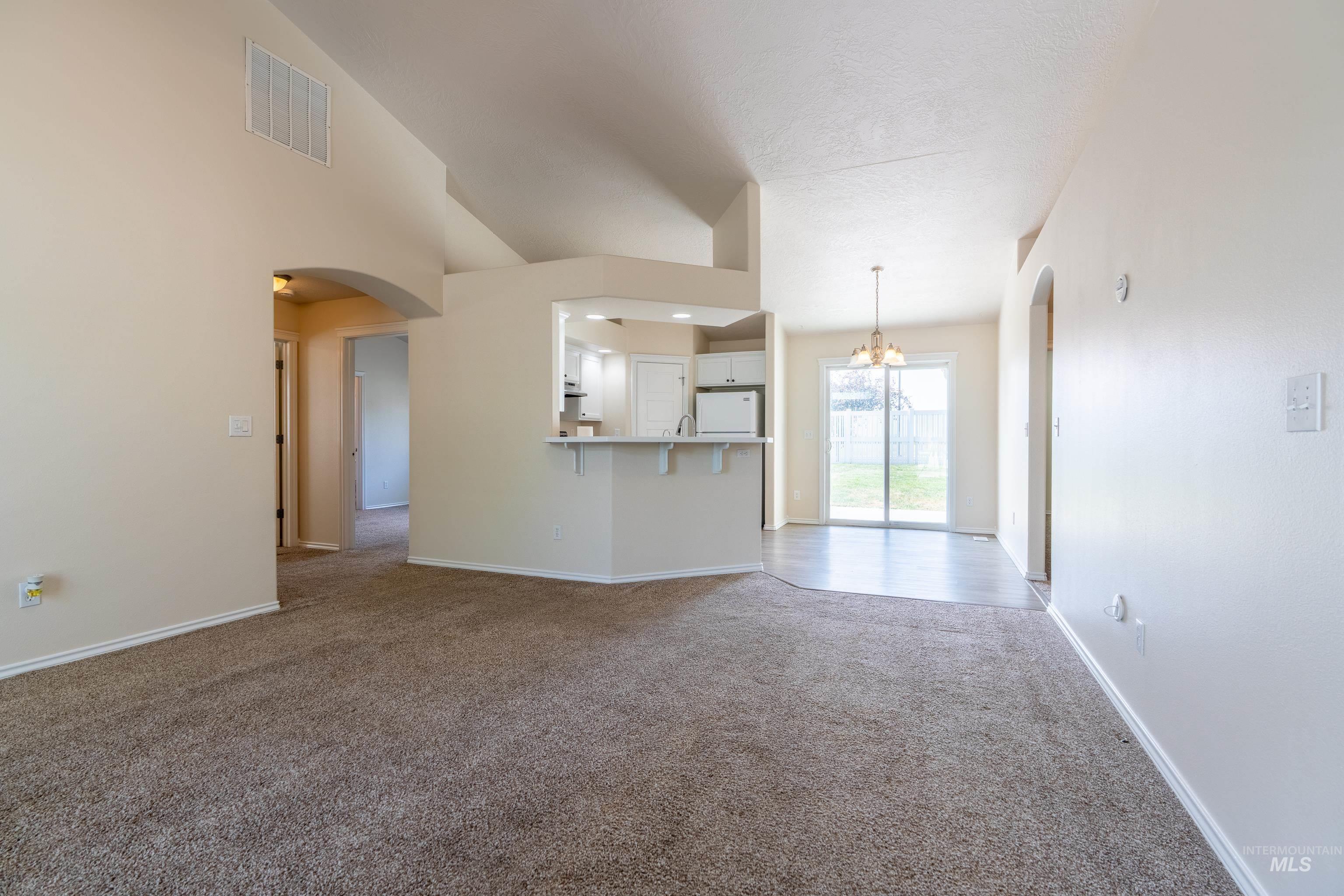 5263 N Arezzo Ave., Meridian, Idaho 83646, 4 Bedrooms, 2 Bathrooms, Residential For Sale, Price $425,000,MLS 98998626