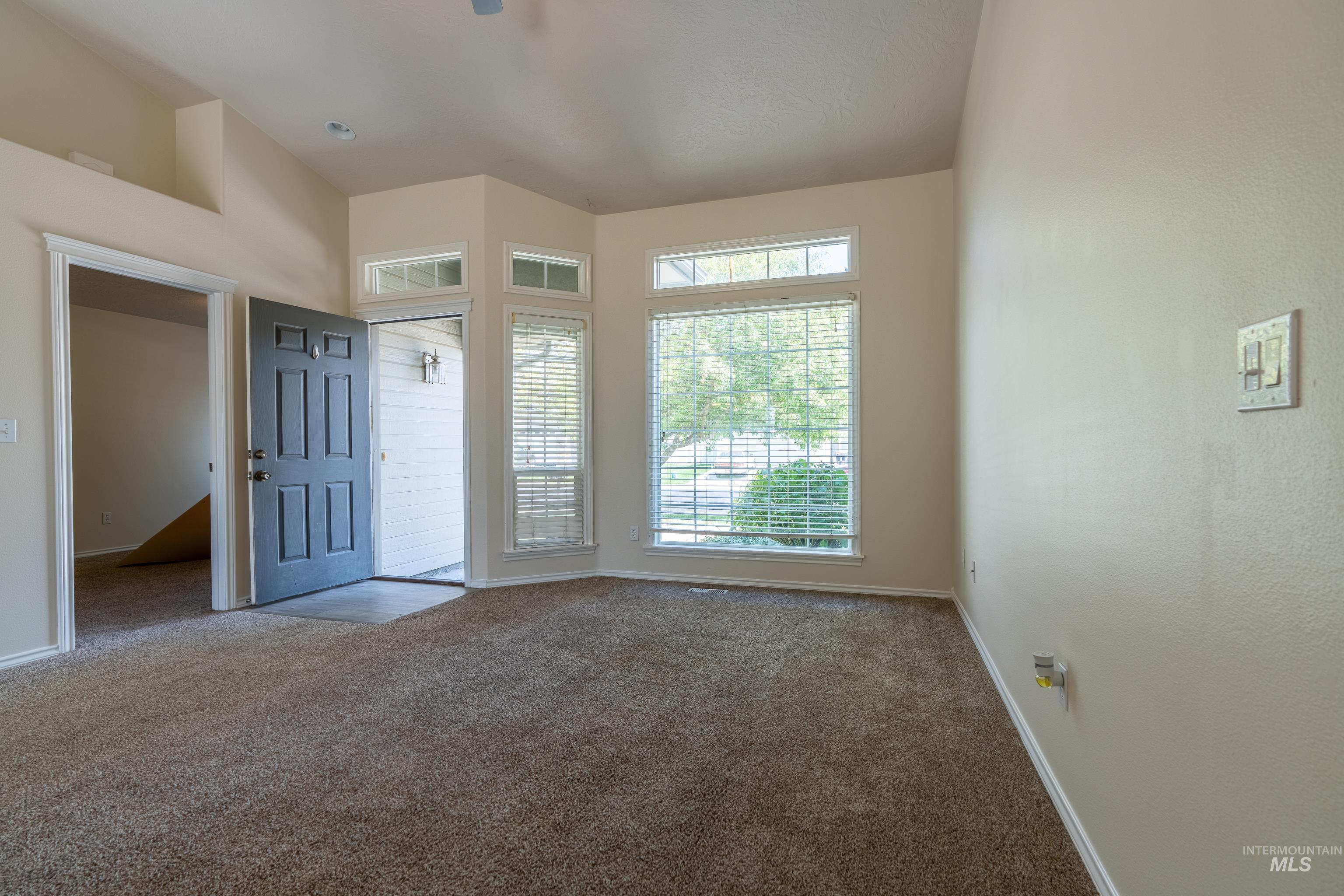 5263 N Arezzo Ave., Meridian, Idaho 83646, 4 Bedrooms, 2 Bathrooms, Residential For Sale, Price $425,000,MLS 98998626