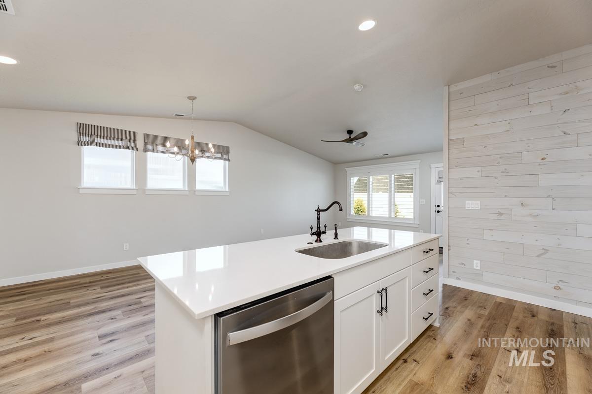 122 W Hyndman Drive, Meridian, Idaho 83642, 3 Bedrooms, 2 Bathrooms, Residential For Sale, Price $459,000,MLS 98998633