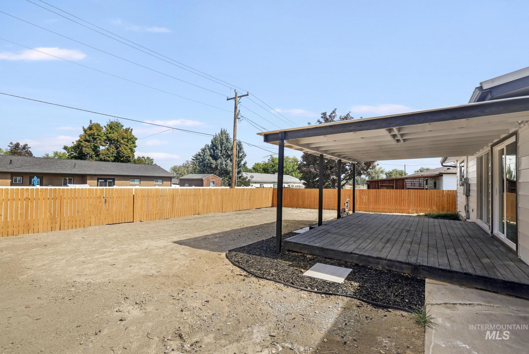 220 Main St, Buhl, Idaho 83316, 2 Bedrooms, 1 Bathroom, Residential For Sale, Price $279,000,MLS 98998634