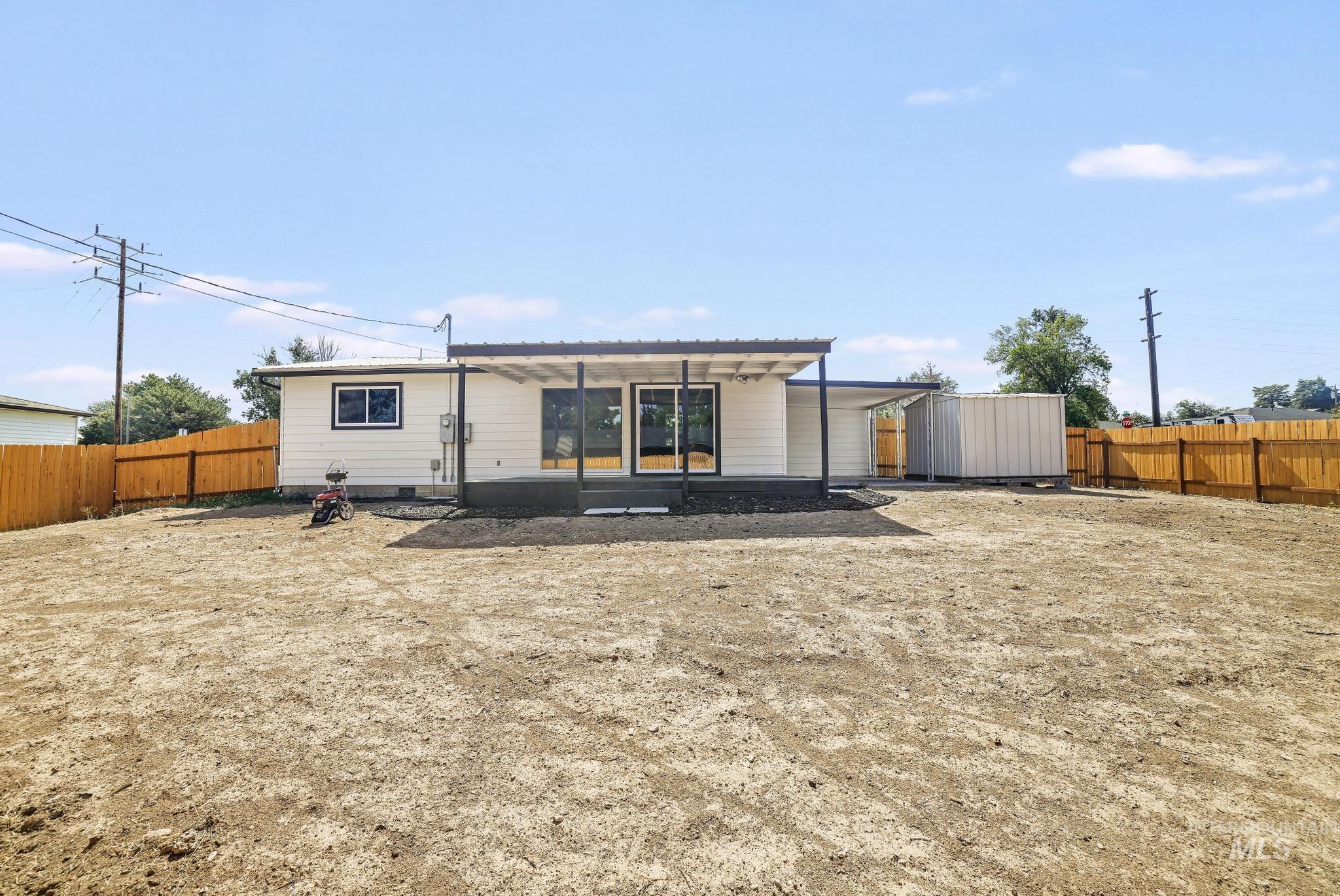 220 Main St, Buhl, Idaho 83316, 2 Bedrooms, 1 Bathroom, Residential For Sale, Price $279,000,MLS 98998634