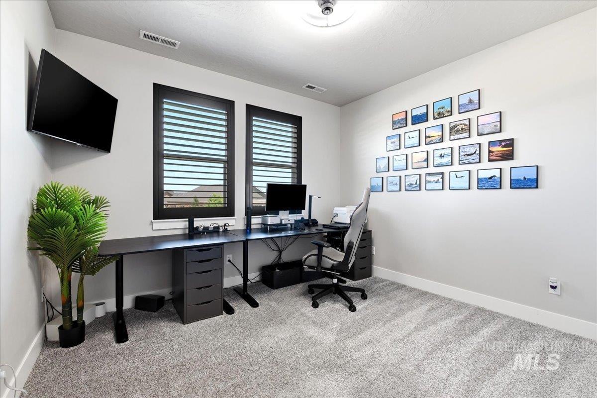 3042 E Columbus River Court, Nampa, Idaho 83686, 3 Bedrooms, 2 Bathrooms, Residential For Sale, Price $724,900,MLS 98998635