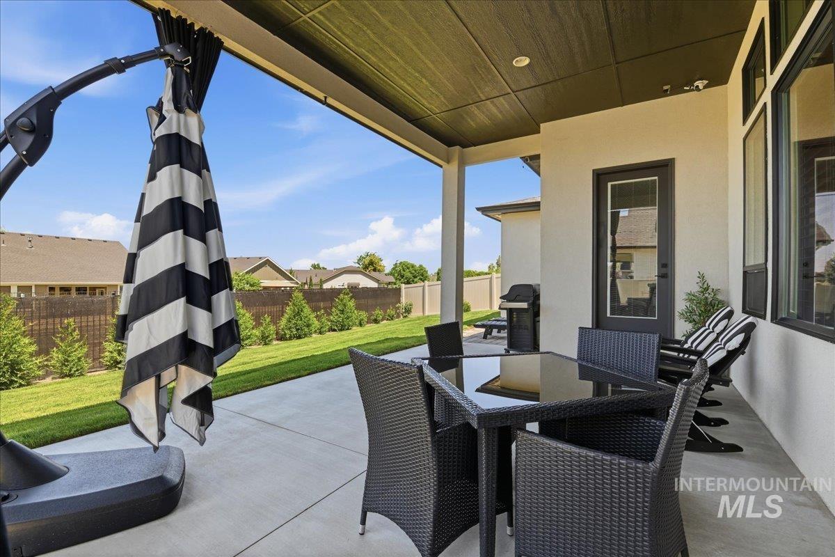3042 E Columbus River Court, Nampa, Idaho 83686, 3 Bedrooms, 2 Bathrooms, Residential For Sale, Price $724,900,MLS 98998635