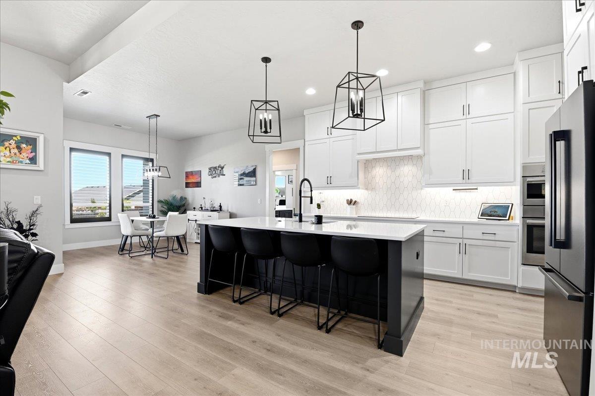 3042 E Columbus River Court, Nampa, Idaho 83686, 3 Bedrooms, 2 Bathrooms, Residential For Sale, Price $724,900,MLS 98998635