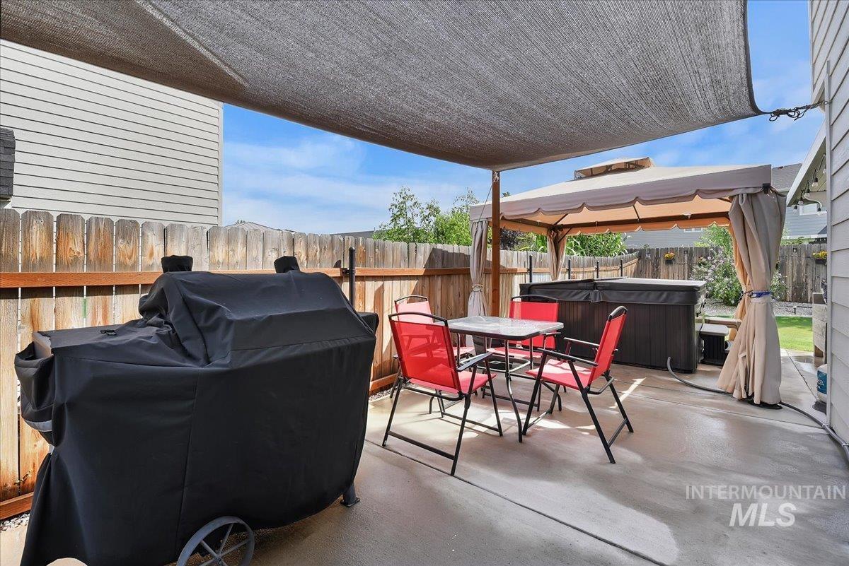 6714 E Harrington Dr, Nampa, Idaho 83646, 5 Bedrooms, 2.5 Bathrooms, Residential For Sale, Price $499,900,MLS 98998638