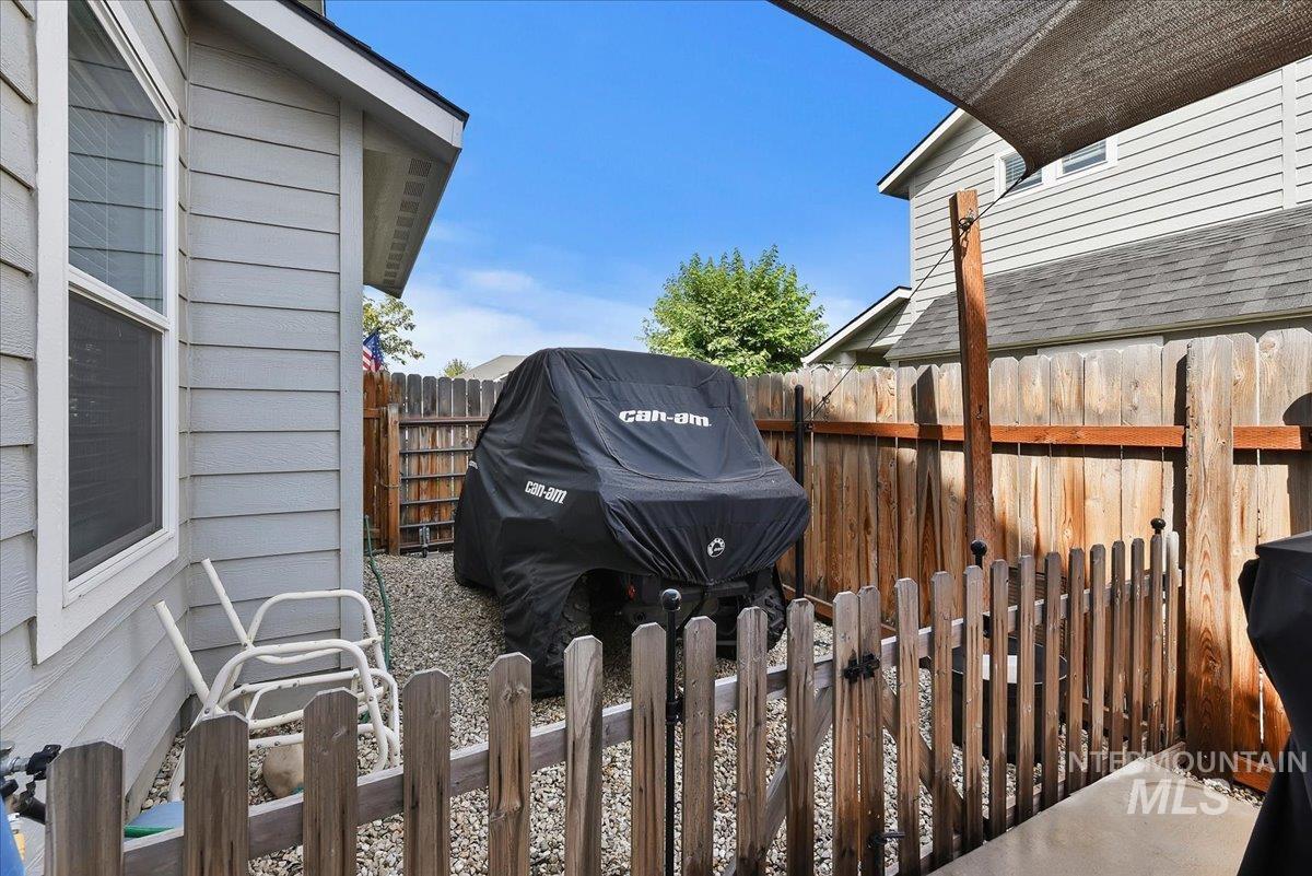 6714 E Harrington Dr, Nampa, Idaho 83646, 5 Bedrooms, 2.5 Bathrooms, Residential For Sale, Price $499,900,MLS 98998638