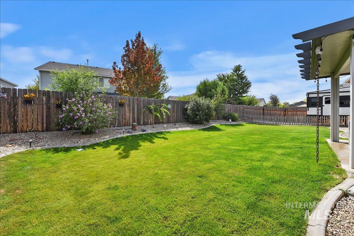 6714 E Harrington Dr, Nampa, Idaho 83646, 5 Bedrooms, 2.5 Bathrooms, Residential For Sale, Price $499,900,MLS 98998638