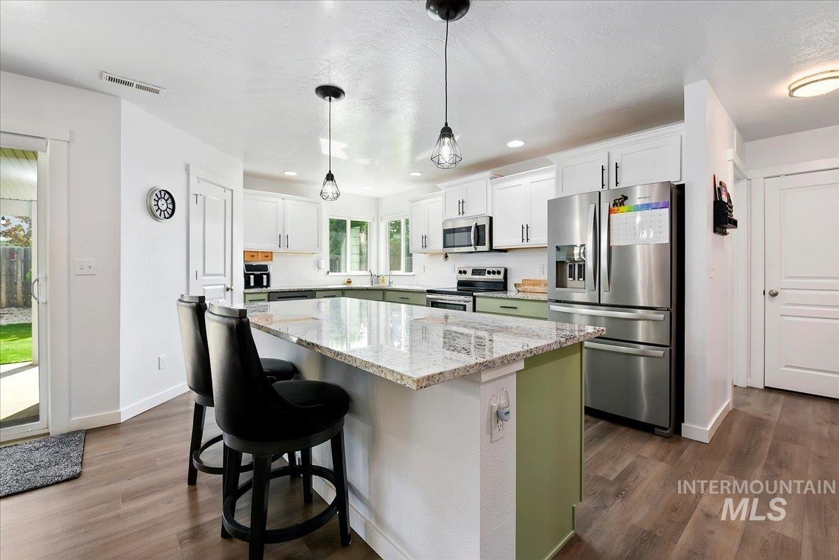 6714 E Harrington Dr, Nampa, Idaho 83646, 5 Bedrooms, 2.5 Bathrooms, Residential For Sale, Price $499,900,MLS 98998638