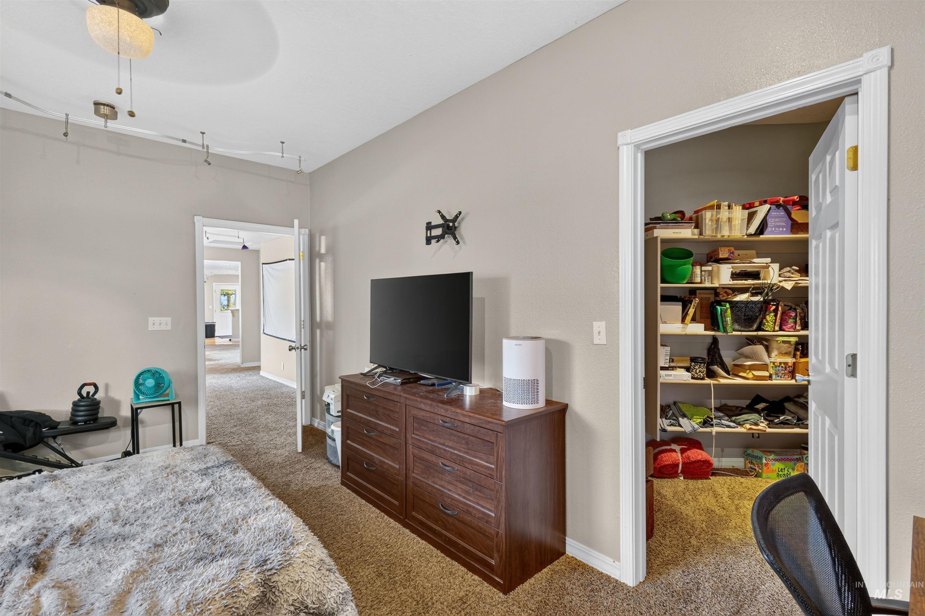 2805 W Moore St, Boise, Idaho 83702, 7 Bedrooms, 6 Bathrooms, Residential For Sale, Price $1,290,000,MLS 98998640