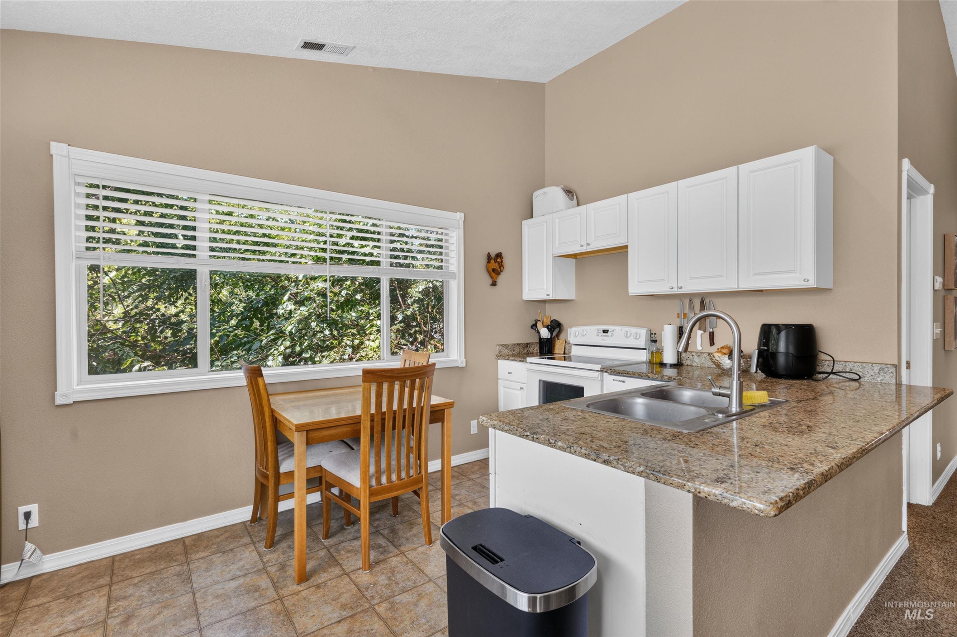 2805 W Moore St, Boise, Idaho 83702, 2 Bedrooms, 2 Bathrooms, Residential Income For Sale, Price $1,290,000,MLS 98998642