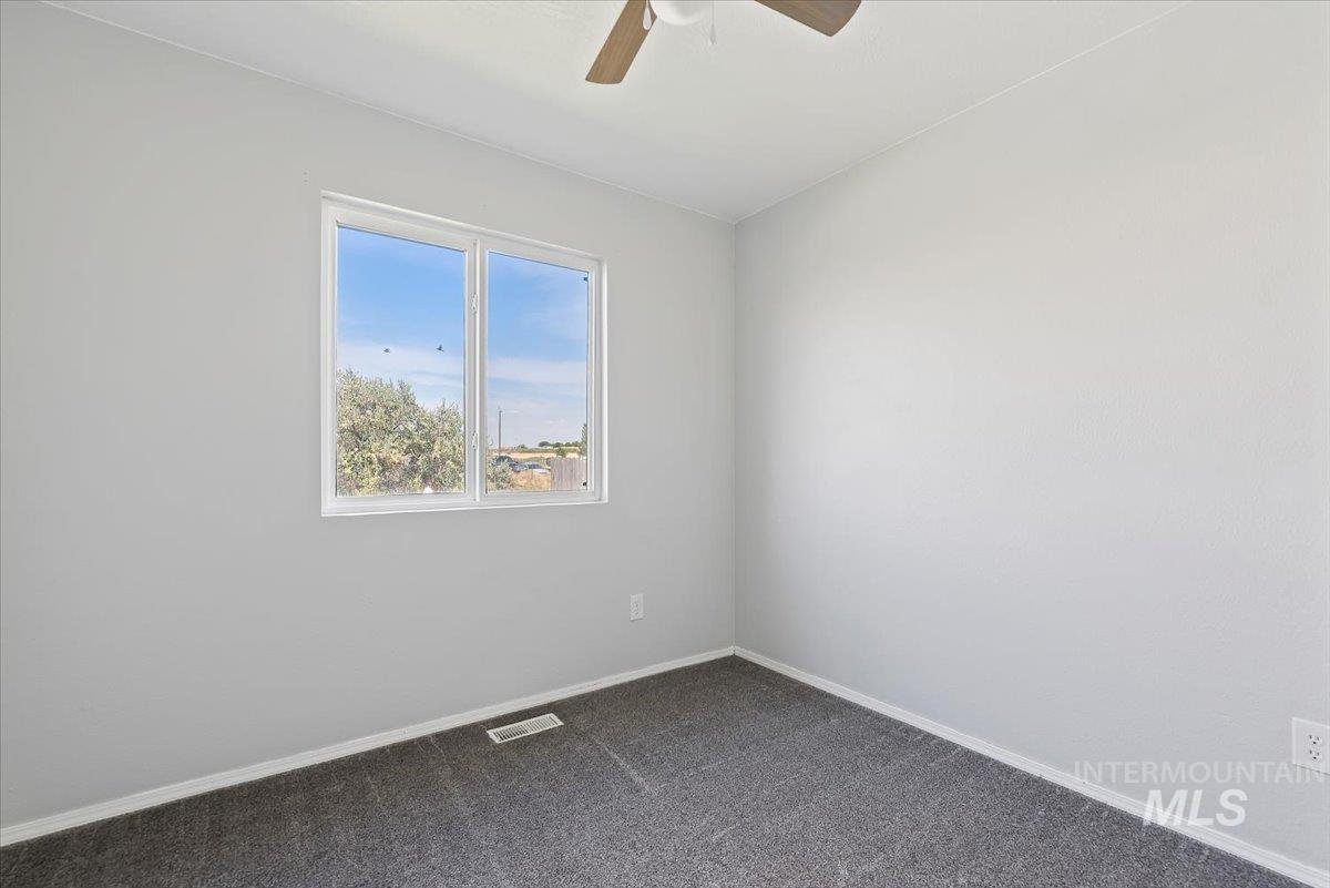 2411 Gosling Street, Caldwell, Idaho 83605, 3 Bedrooms, 2 Bathrooms, Residential For Sale, Price $344,900,MLS 98998643
