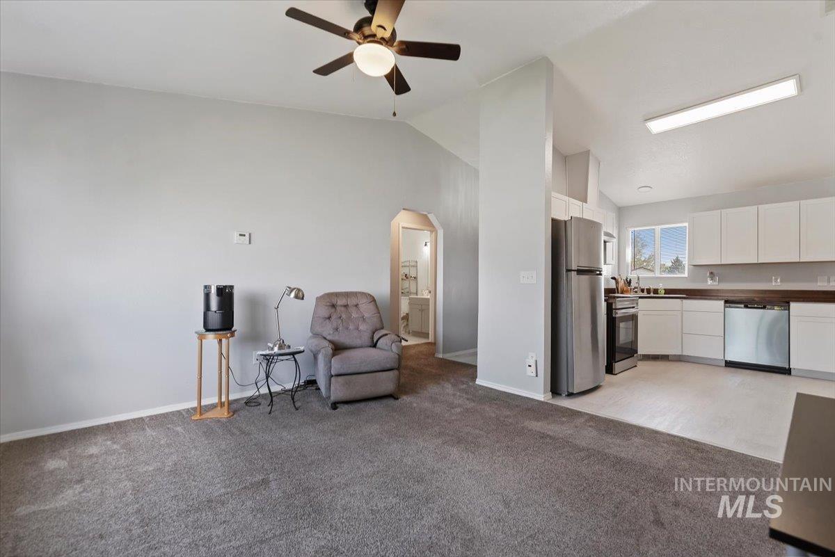 2411 Gosling Street, Caldwell, Idaho 83605, 3 Bedrooms, 2 Bathrooms, Residential For Sale, Price $344,900,MLS 98998643