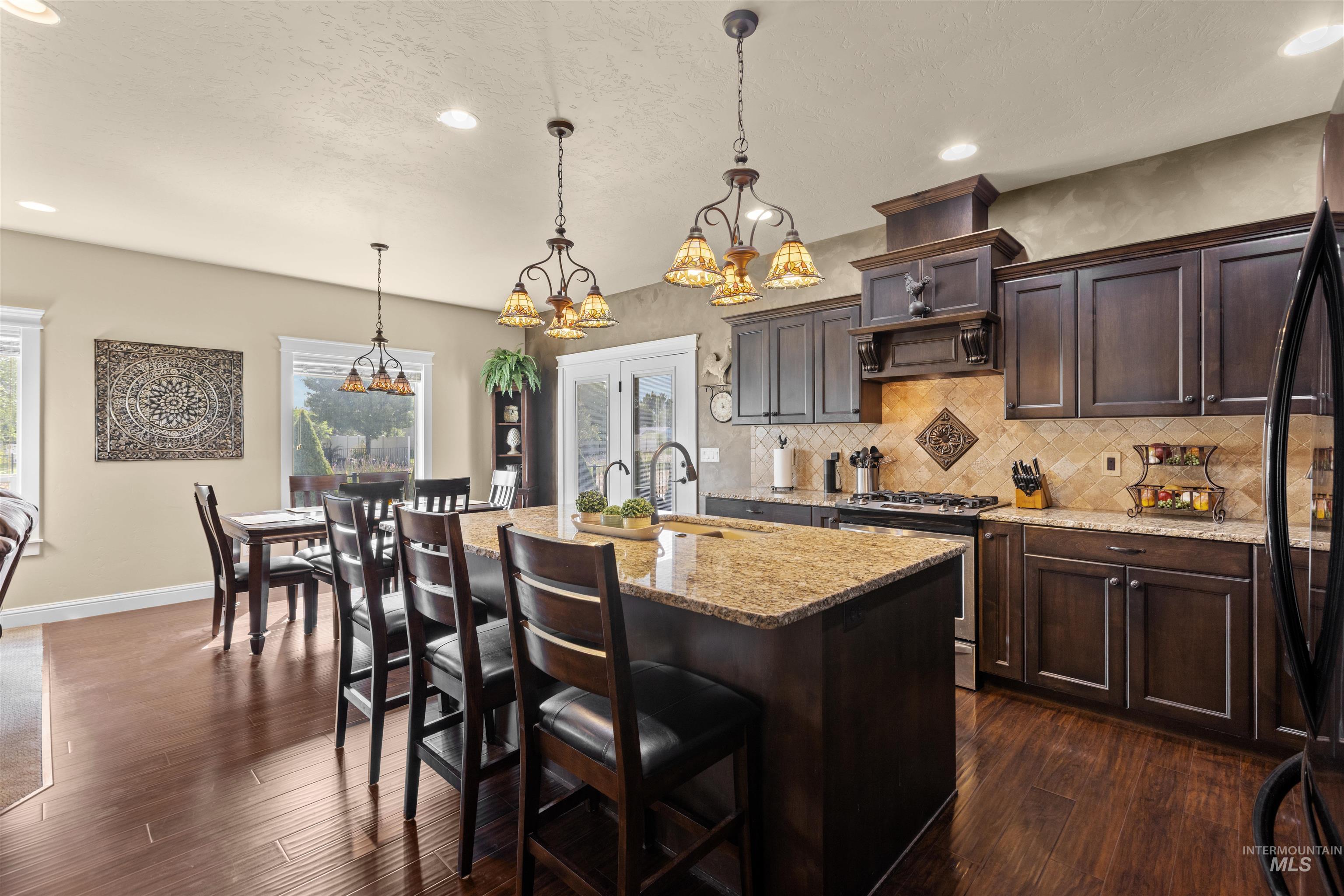10697 W Hidden Brook Drive, Star, Idaho 83669, 3 Bedrooms, 2.5 Bathrooms, Residential For Sale, Price $549,900,MLS 98998650