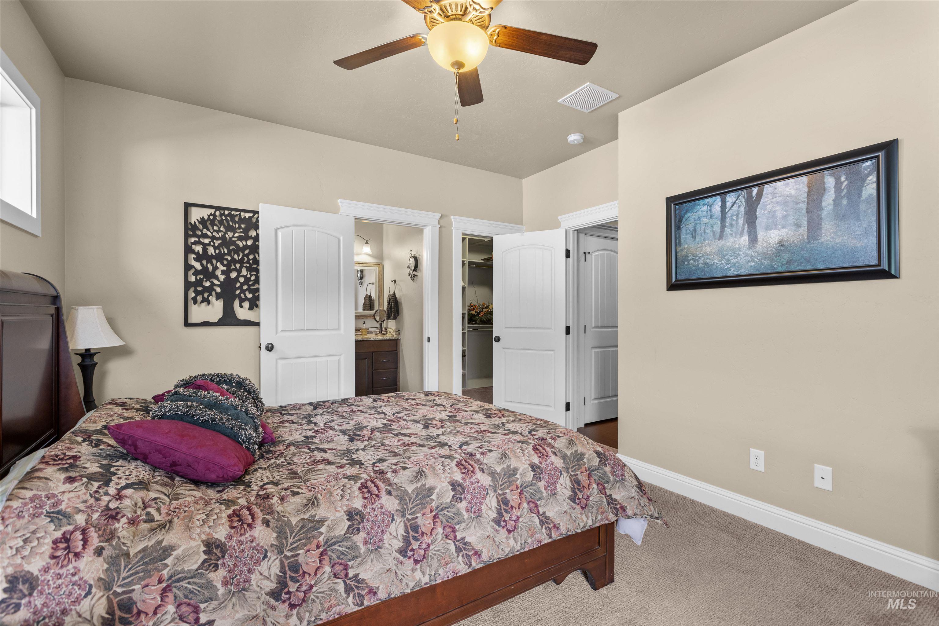 10697 W Hidden Brook Drive, Star, Idaho 83669, 3 Bedrooms, 2.5 Bathrooms, Residential For Sale, Price $549,900,MLS 98998650