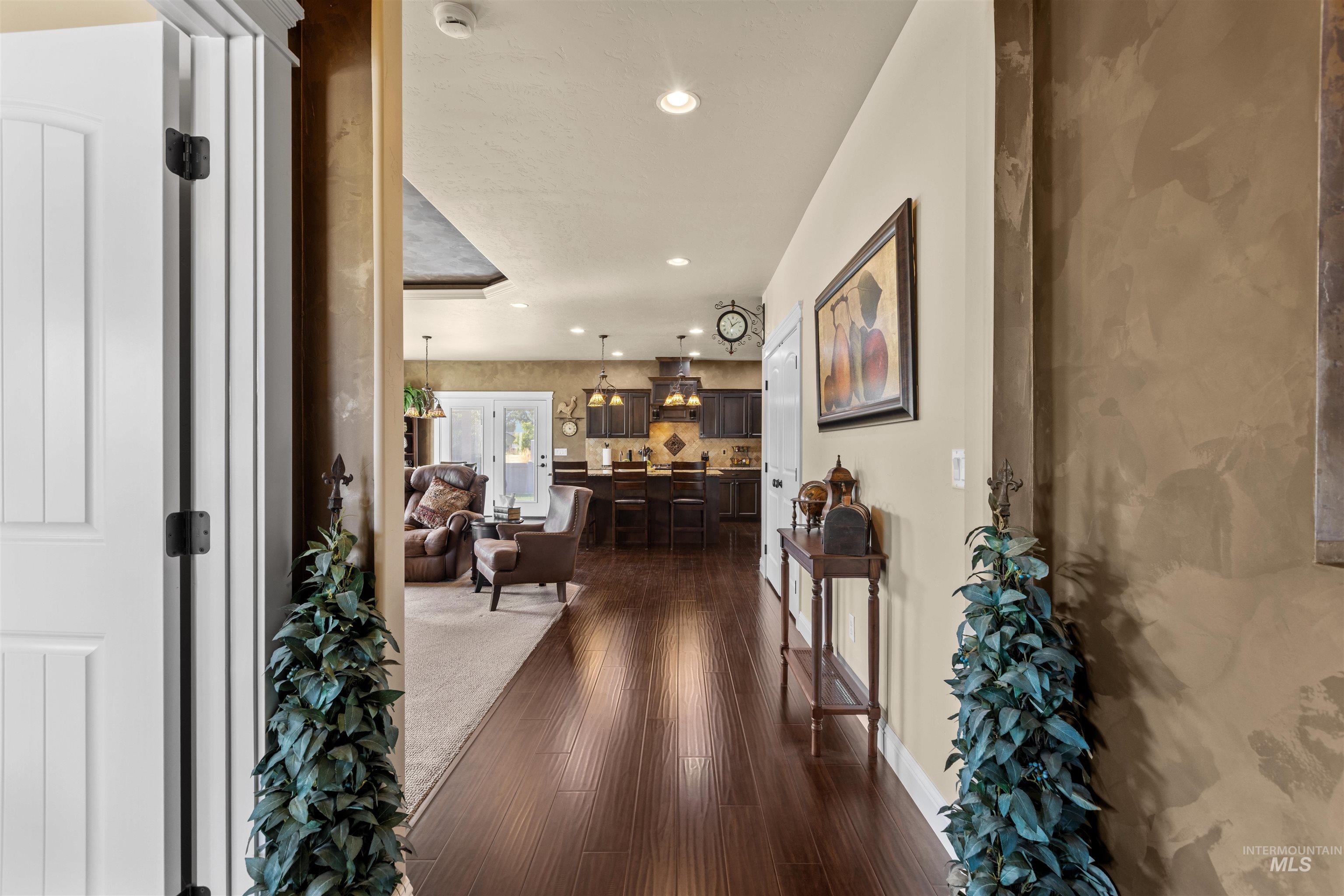10697 W Hidden Brook Drive, Star, Idaho 83669, 3 Bedrooms, 2.5 Bathrooms, Residential For Sale, Price $549,900,MLS 98998650
