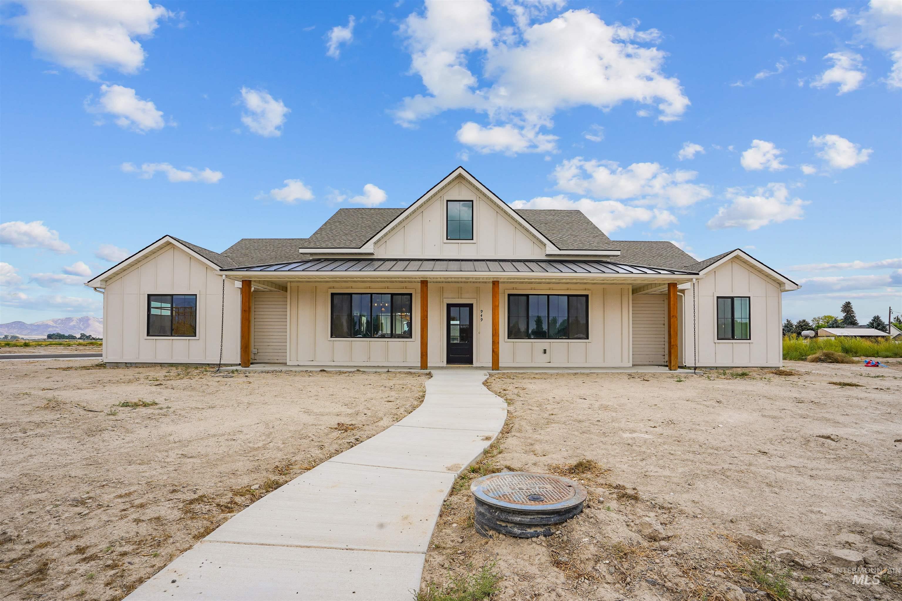 949 E Coventry Ln, Burley, Idaho 83318, 4 Bedrooms, 2.5 Bathrooms, Residential For Sale, Price $650,000, 98998653