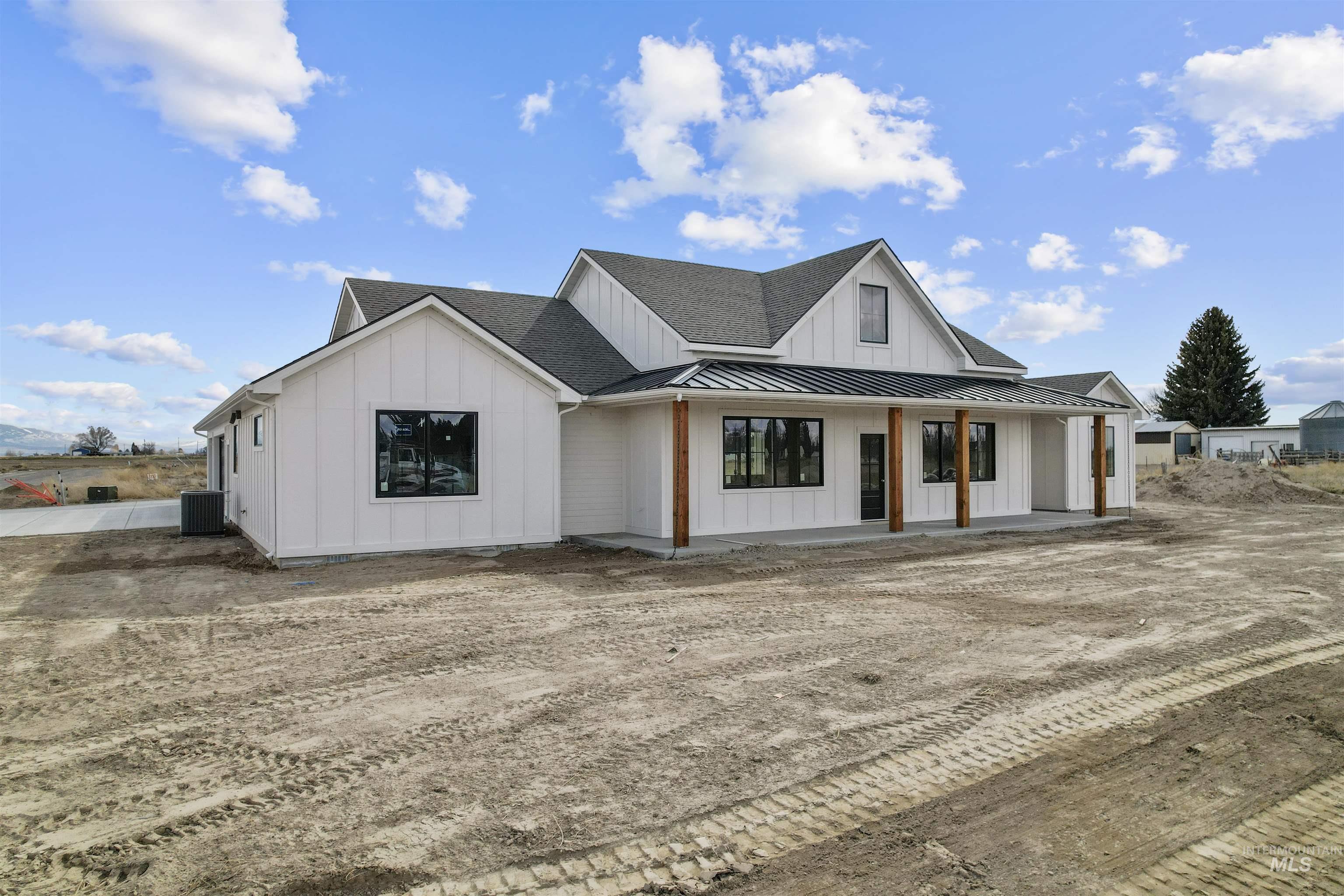 949 E Coventry Ln, Burley, Idaho 83318, 4 Bedrooms, 2.5 Bathrooms, Residential For Sale, Price $650,000, 98998653