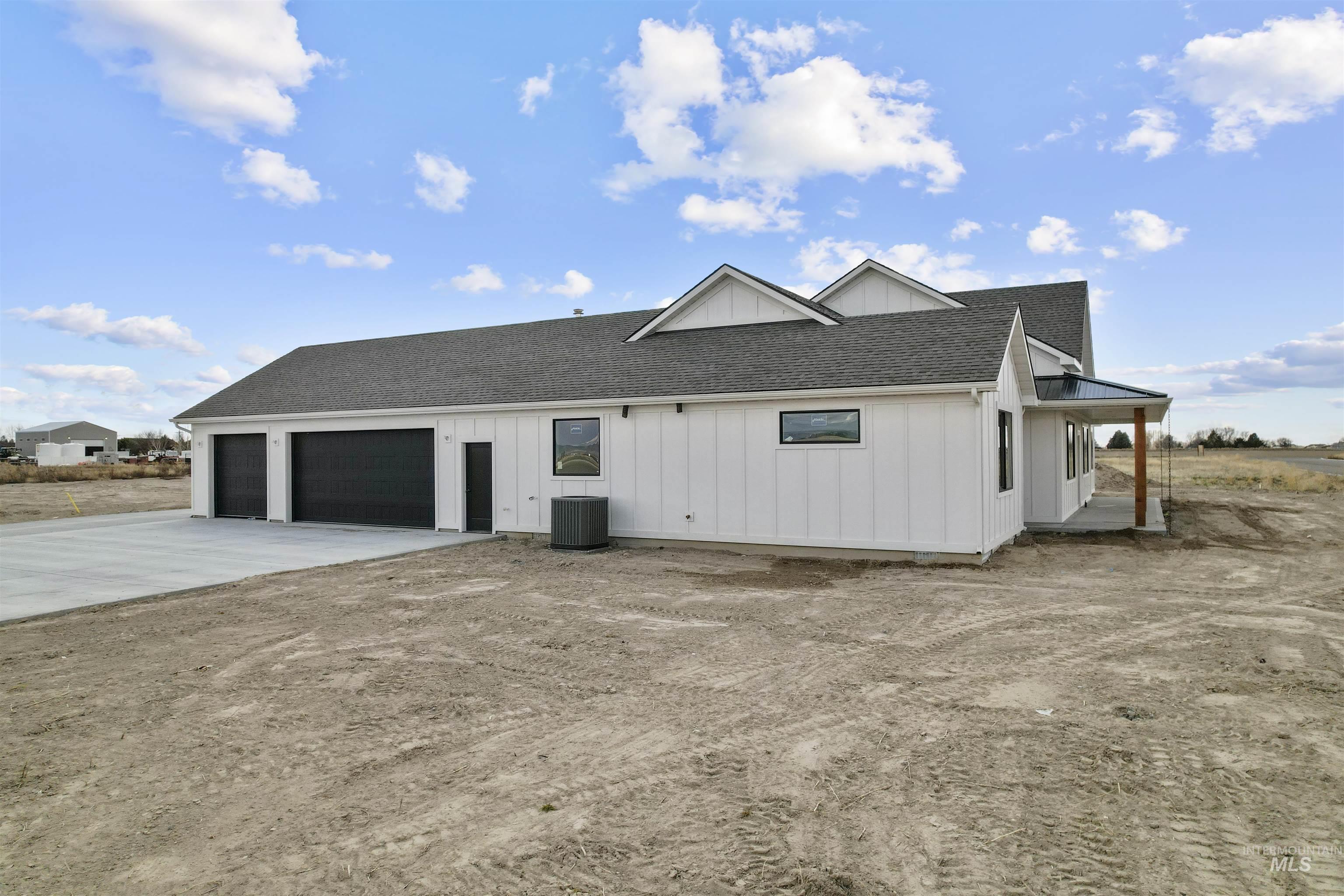 949 E Coventry Ln, Burley, Idaho 83318, 4 Bedrooms, 2.5 Bathrooms, Residential For Sale, Price $650,000, 98998653