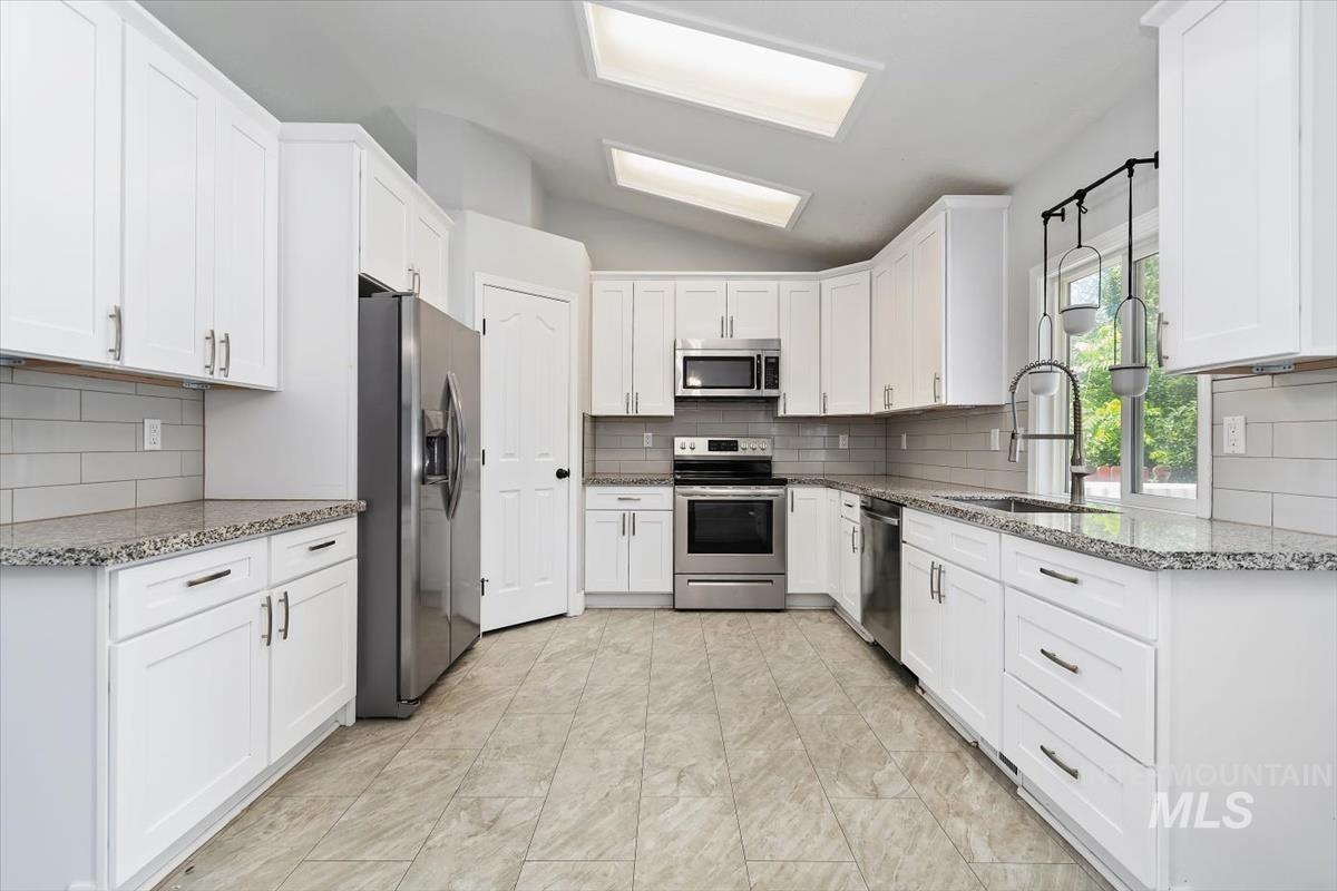 1344 N Crestmont Drive, Meridian, Idaho 83642, 4 Bedrooms, 3 Bathrooms, Rental For Rent, Price $2,995, 98998654