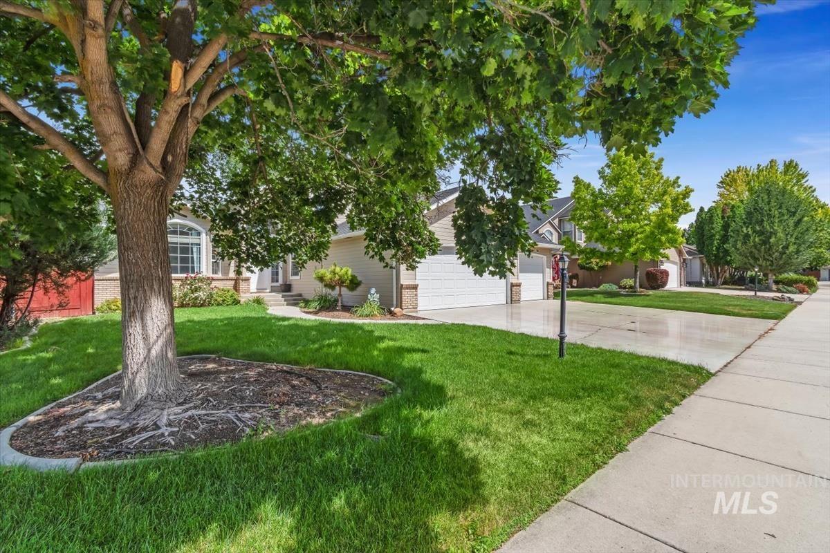 1344 N Crestmont Drive, Meridian, Idaho 83642, 4 Bedrooms, 3 Bathrooms, Rental For Rent, Price $2,995, 98998654