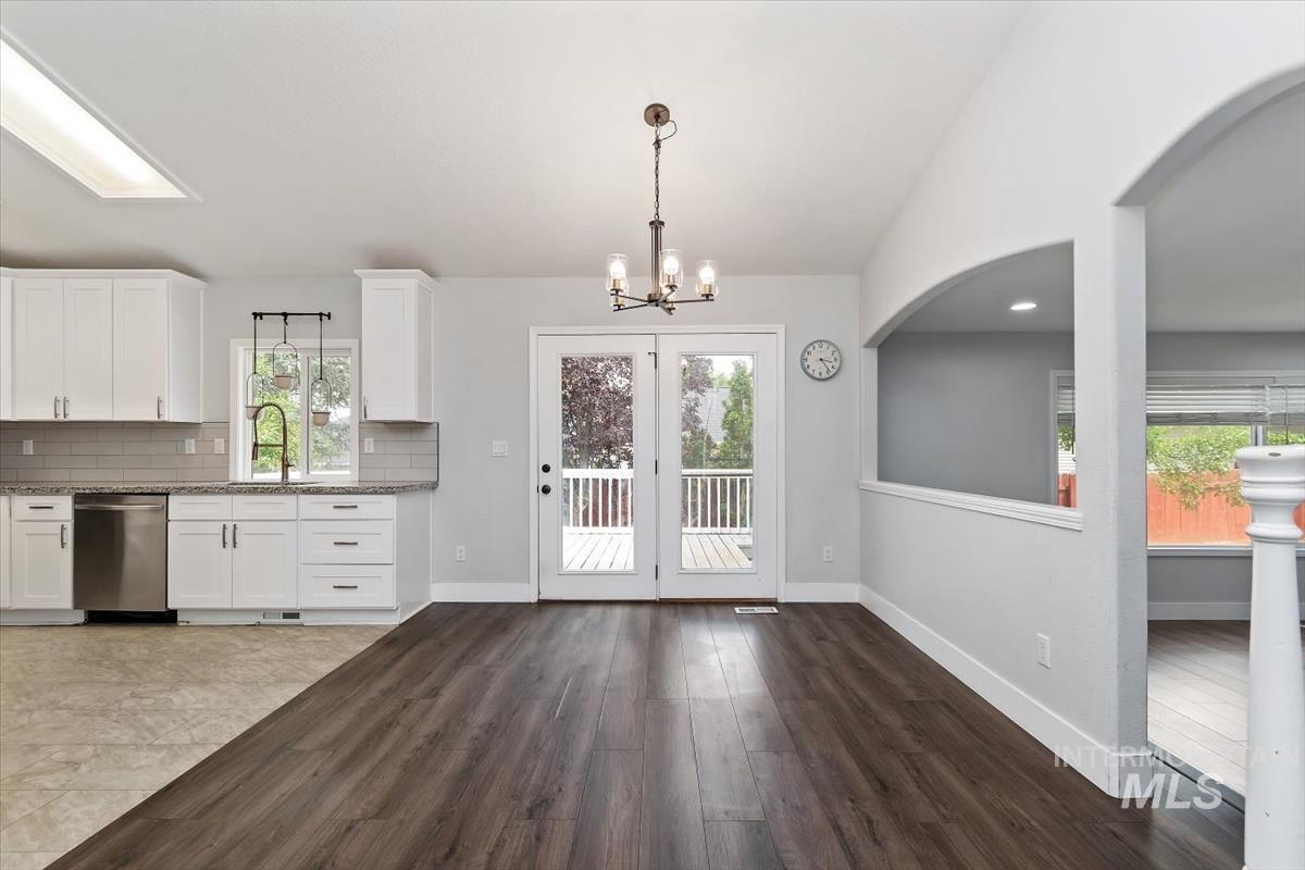 1344 N Crestmont Drive, Meridian, Idaho 83642, 4 Bedrooms, 3 Bathrooms, Rental For Rent, Price $2,995, 98998654