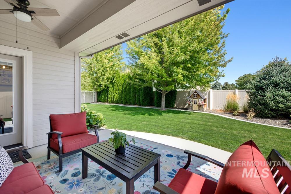 18674 Smiley Peak Ave, Nampa, Idaho 83687, 5 Bedrooms, 2.5 Bathrooms, Residential For Sale, Price $598,000, 98998661