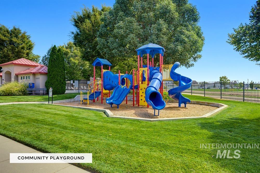18674 Smiley Peak Ave, Nampa, Idaho 83687, 5 Bedrooms, 2.5 Bathrooms, Residential For Sale, Price $598,000, 98998661