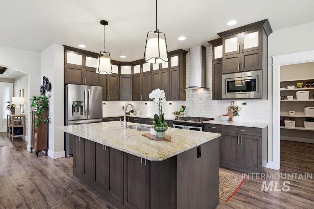18674 Smiley Peak Ave, Nampa, Idaho 83687, 5 Bedrooms, 2.5 Bathrooms, Residential For Sale, Price $598,000, 98998661