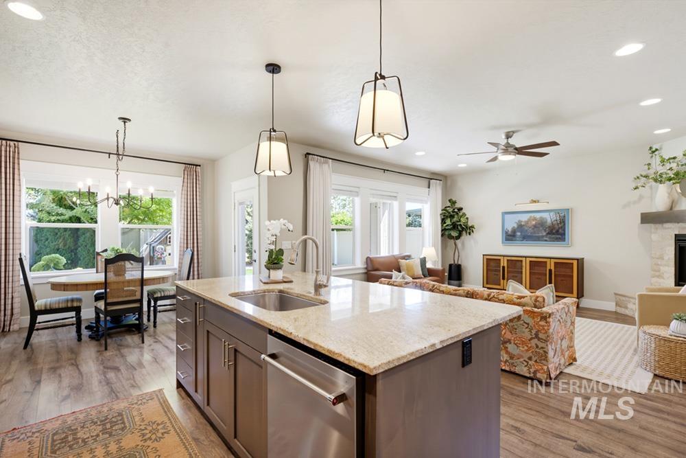 18674 Smiley Peak Ave, Nampa, Idaho 83687, 5 Bedrooms, 2.5 Bathrooms, Residential For Sale, Price $598,000, 98998661