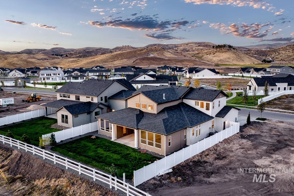 7283 W Waxwing Dr, Boise, Idaho 83714, 5 Bedrooms, 4.5 Bathrooms, Residential For Sale, Price $1,350,000,MLS 98998662
