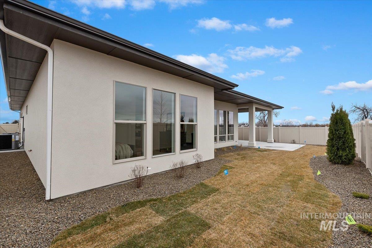 1297 Chena St, Middleton, Idaho 83644, 3 Bedrooms, 2 Bathrooms, Residential For Sale, Price $654,800, 98998663