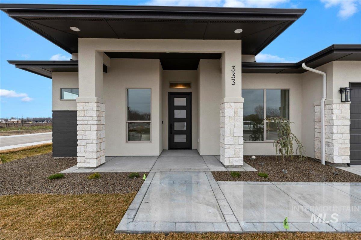 1297 Chena St, Middleton, Idaho 83644, 3 Bedrooms, 2 Bathrooms, Residential For Sale, Price $654,800, 98998663