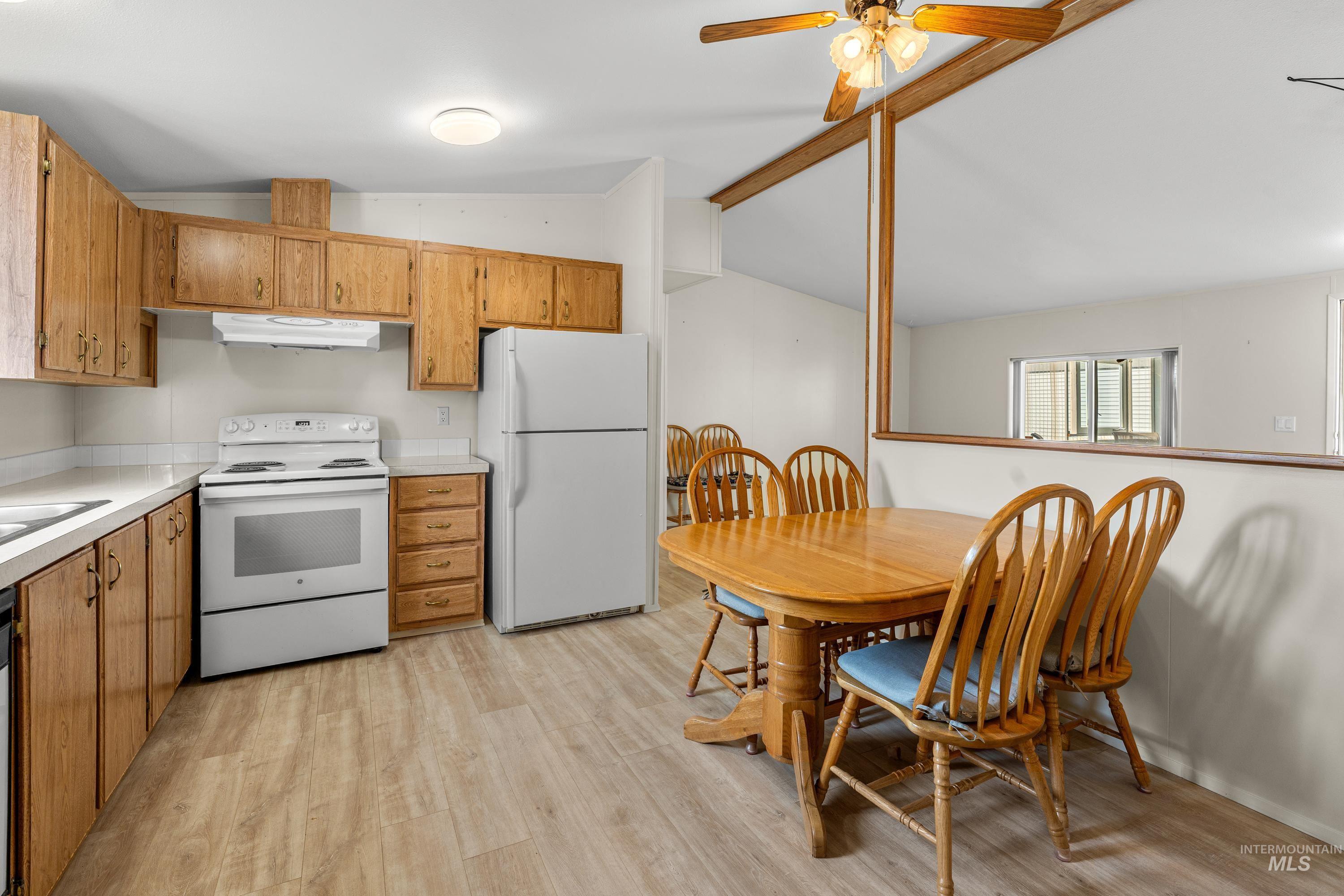 2115 6th Ave, Clarkston, Washington 99403, 3 Bedrooms, 2 Bathrooms, Residential For Sale, Price $98,000,MLS 98998664