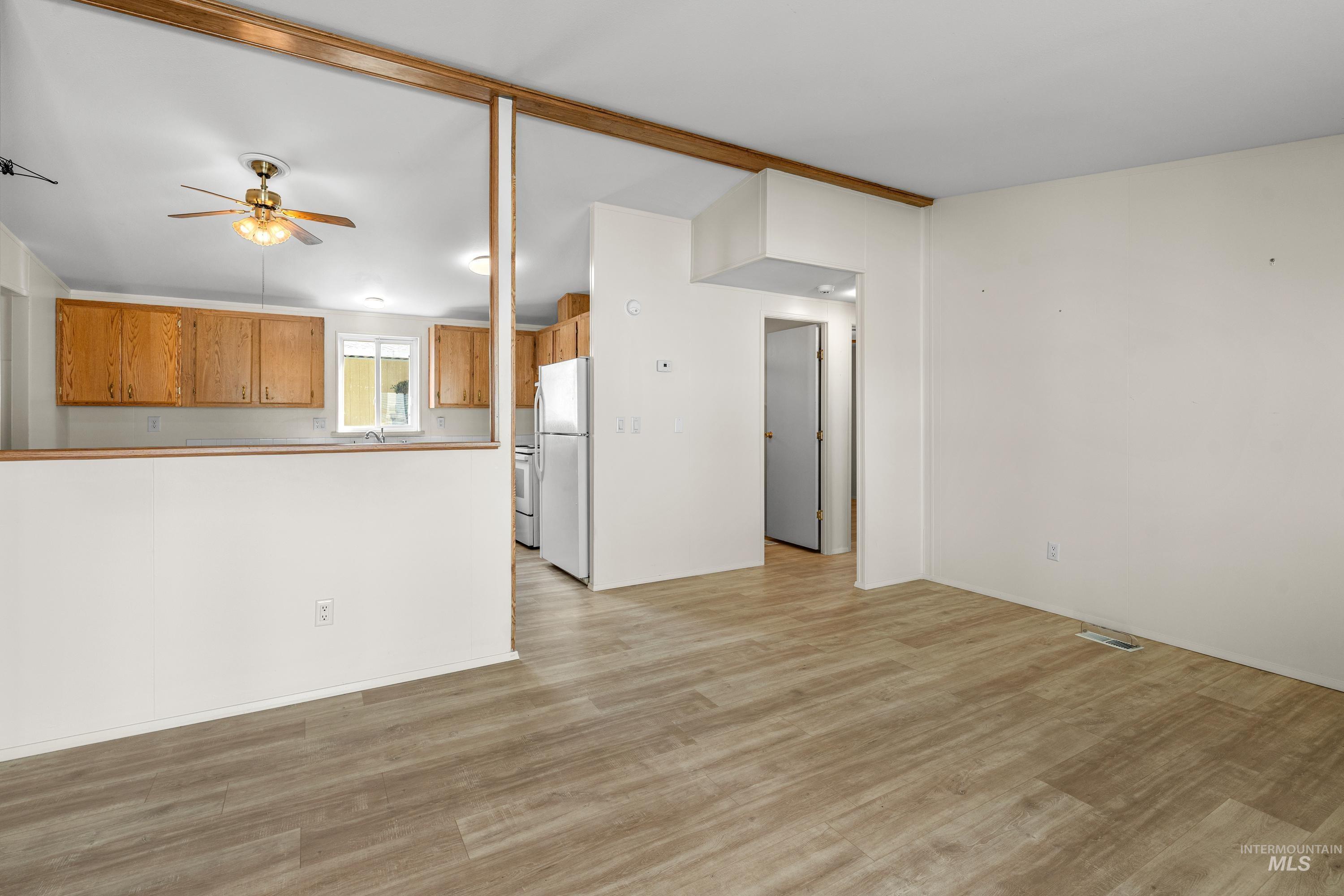 2115 6th Ave, Clarkston, Washington 99403, 3 Bedrooms, 2 Bathrooms, Residential For Sale, Price $98,000,MLS 98998664