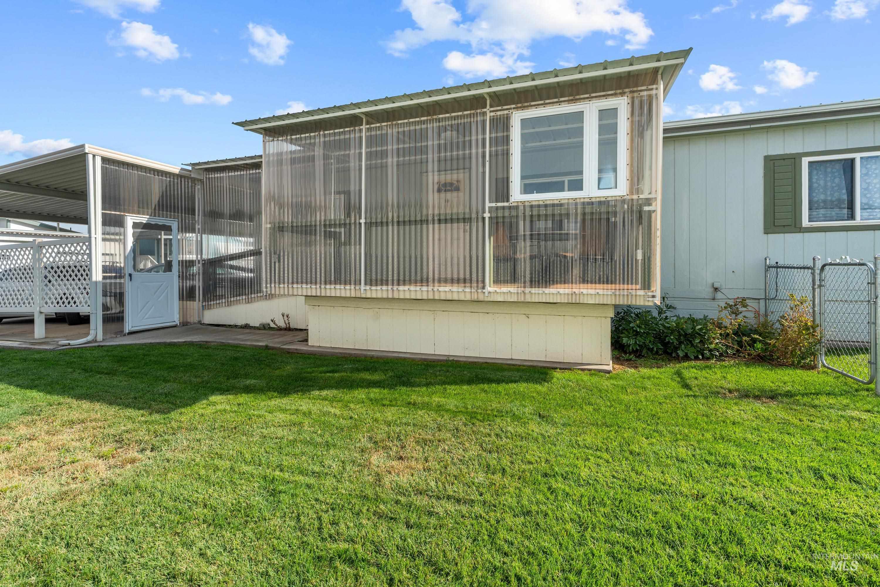 2115 6th Ave, Clarkston, Washington 99403, 3 Bedrooms, 2 Bathrooms, Residential For Sale, Price $98,000,MLS 98998664