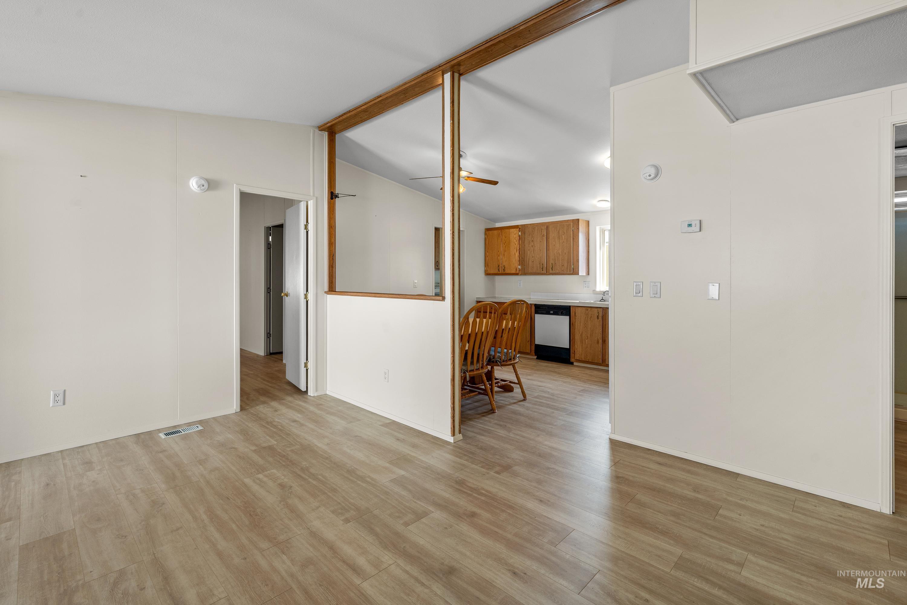 2115 6th Ave, Clarkston, Washington 99403, 3 Bedrooms, 2 Bathrooms, Residential For Sale, Price $98,000,MLS 98998664