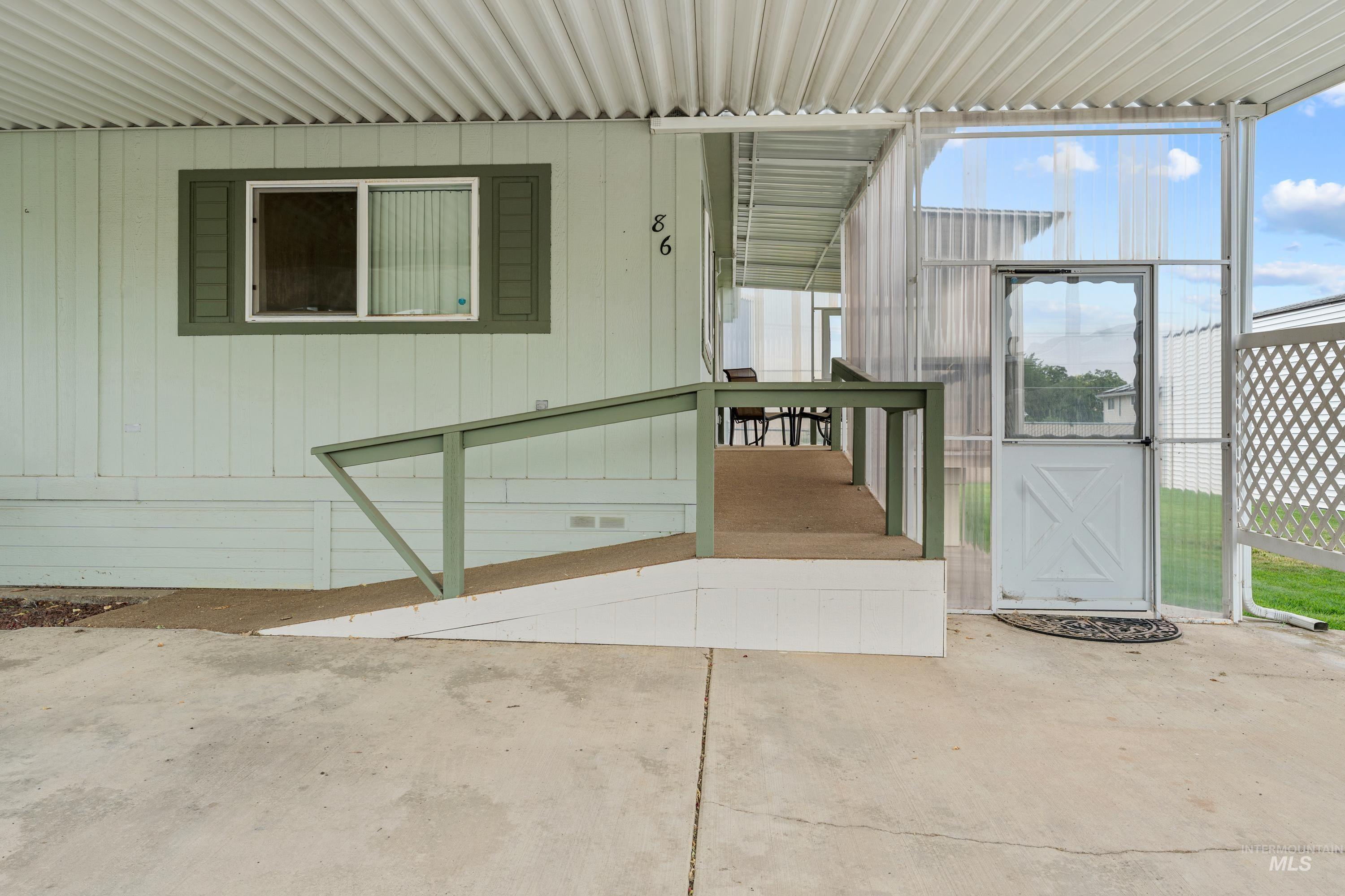 2115 6th Ave, Clarkston, Washington 99403, 3 Bedrooms, 2 Bathrooms, Residential For Sale, Price $98,000,MLS 98998664