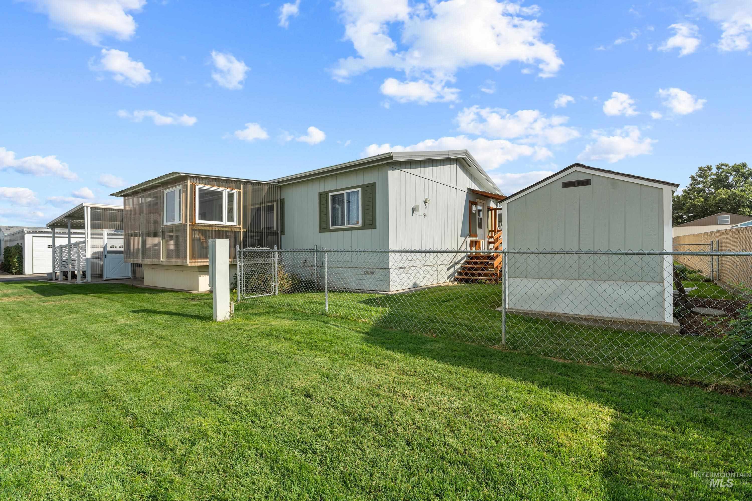 2115 6th Ave, Clarkston, Washington 99403, 3 Bedrooms, 2 Bathrooms, Residential For Sale, Price $98,000,MLS 98998664