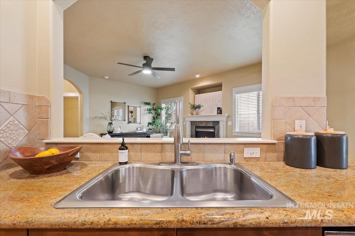 2930 N Christian Way, Meridian, Idaho 83646, 3 Bedrooms, 2 Bathrooms, Residential For Sale, Price $475,000,MLS 98998668