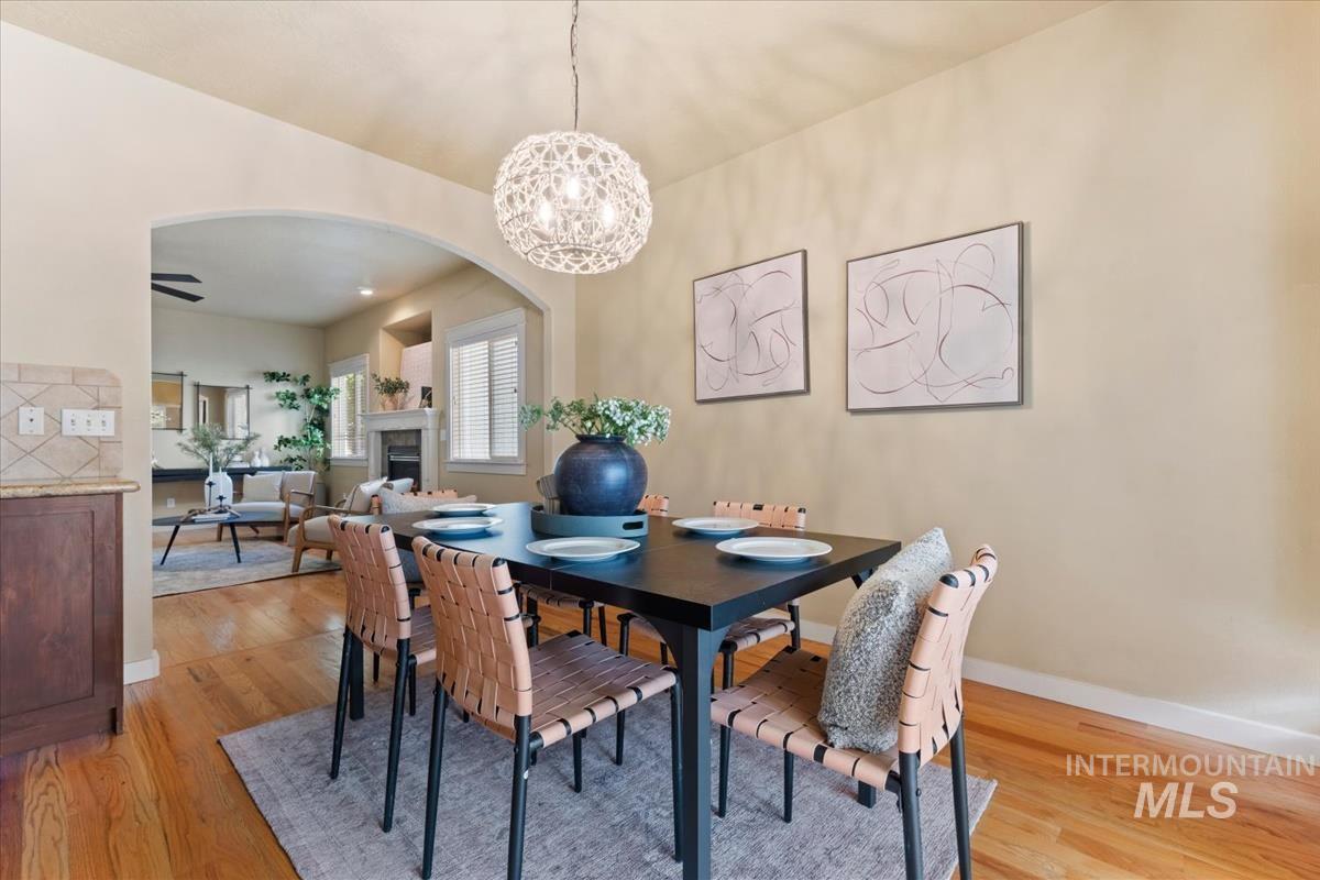 2930 N Christian Way, Meridian, Idaho 83646, 3 Bedrooms, 2 Bathrooms, Residential For Sale, Price $475,000,MLS 98998668